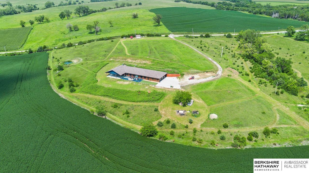 Dawson, Nebraska 68337, United States, 5 Bedrooms Bedrooms, ,2 BathroomsBathrooms,Residential,Active,191418