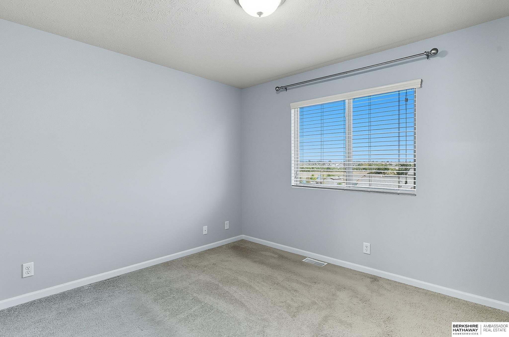 Omaha, Nebraska 68142, United States, 3 Bedrooms Bedrooms, ,2 BathroomsBathrooms,Residential,Active,246340