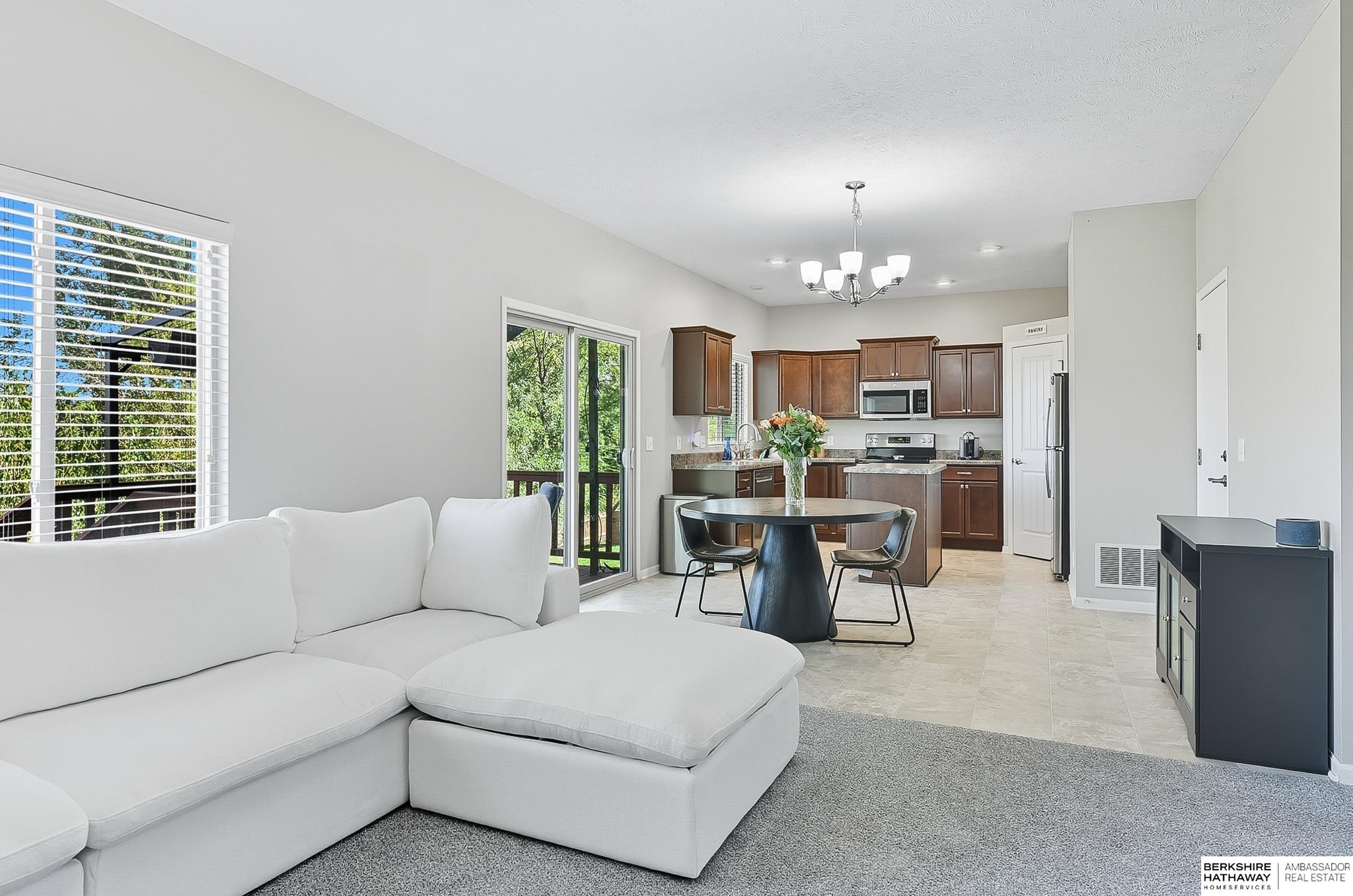 Omaha, Nebraska 68142, United States, 3 Bedrooms Bedrooms, ,2 BathroomsBathrooms,Residential,Active,246340