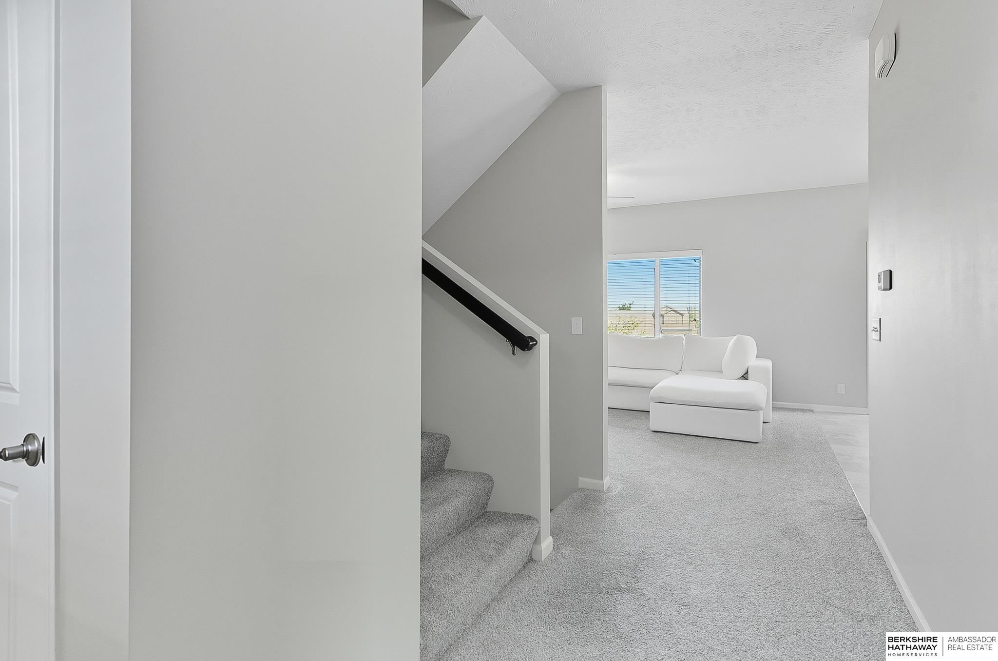 Omaha, Nebraska 68142, United States, 3 Bedrooms Bedrooms, ,2 BathroomsBathrooms,Residential,Active,246340