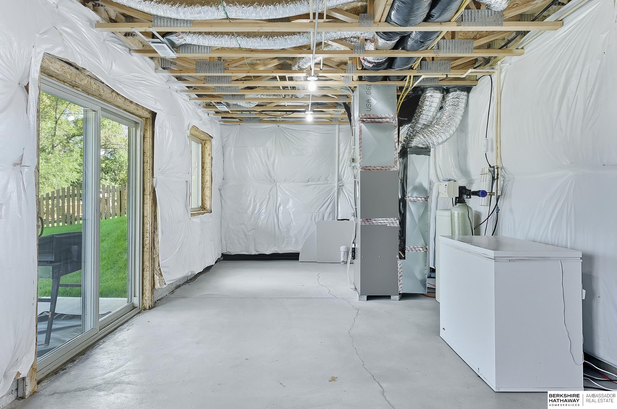 Omaha, Nebraska 68142, United States, 3 Bedrooms Bedrooms, ,2 BathroomsBathrooms,Residential,Active,246340