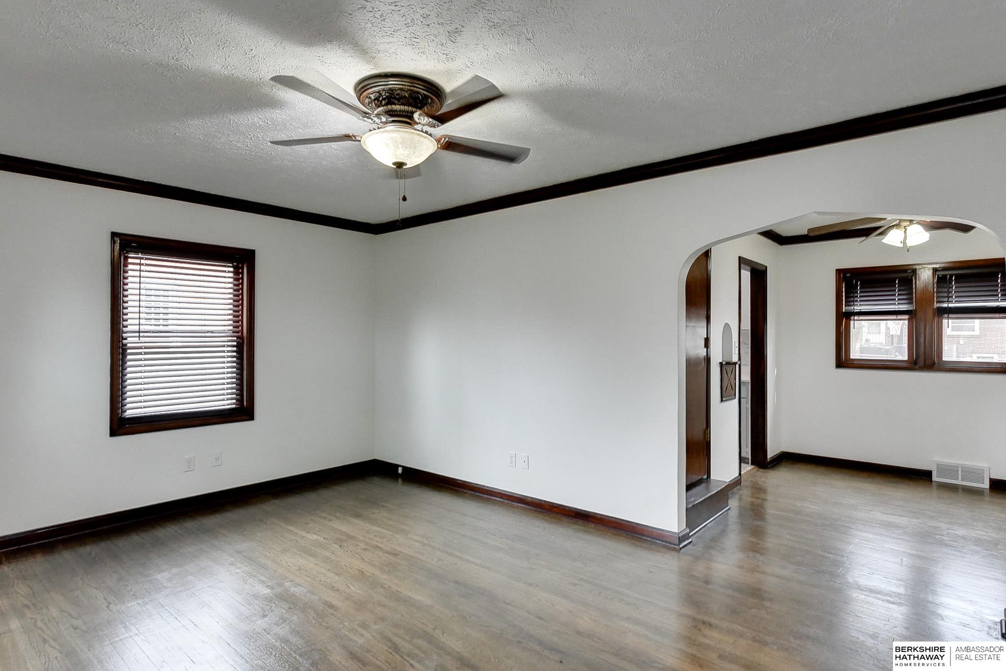 Omaha, Nebraska 68112, United States, 3 Bedrooms Bedrooms, ,2 BathroomsBathrooms,Residential,Active,127106