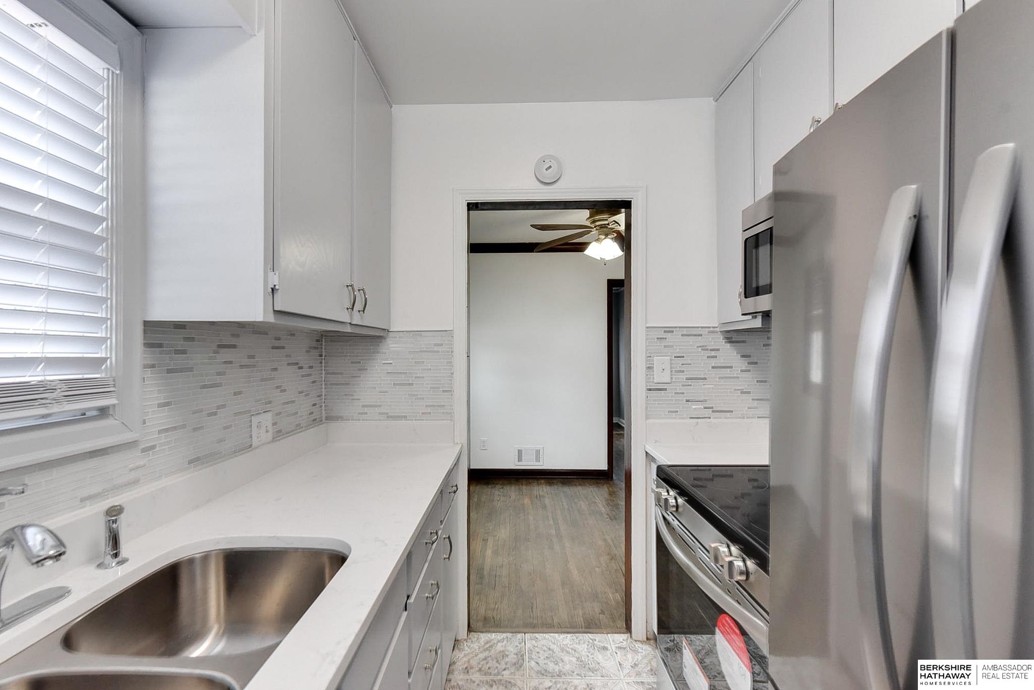 Omaha, Nebraska 68112, United States, 3 Bedrooms Bedrooms, ,2 BathroomsBathrooms,Residential,Active,127106