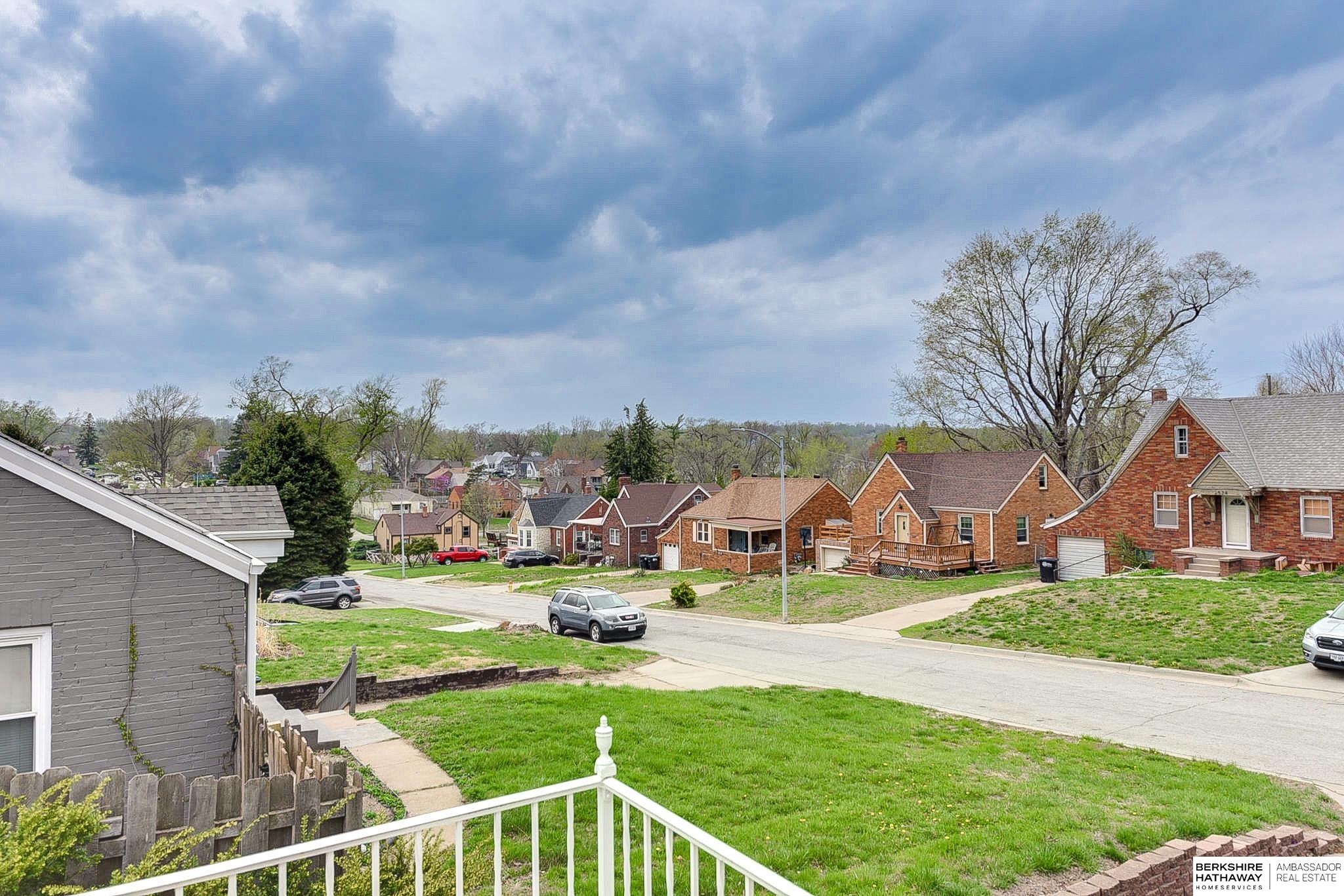 Omaha, Nebraska 68112, United States, 3 Bedrooms Bedrooms, ,2 BathroomsBathrooms,Residential,Active,127106