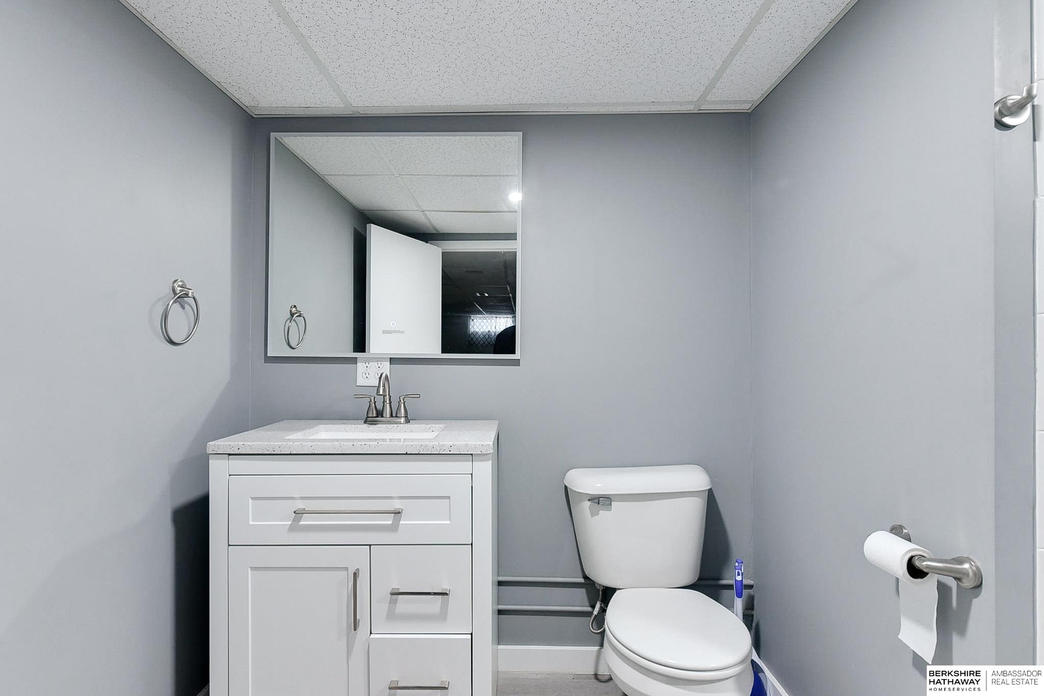 Omaha, Nebraska 68112, United States, 3 Bedrooms Bedrooms, ,2 BathroomsBathrooms,Residential,Active,127106