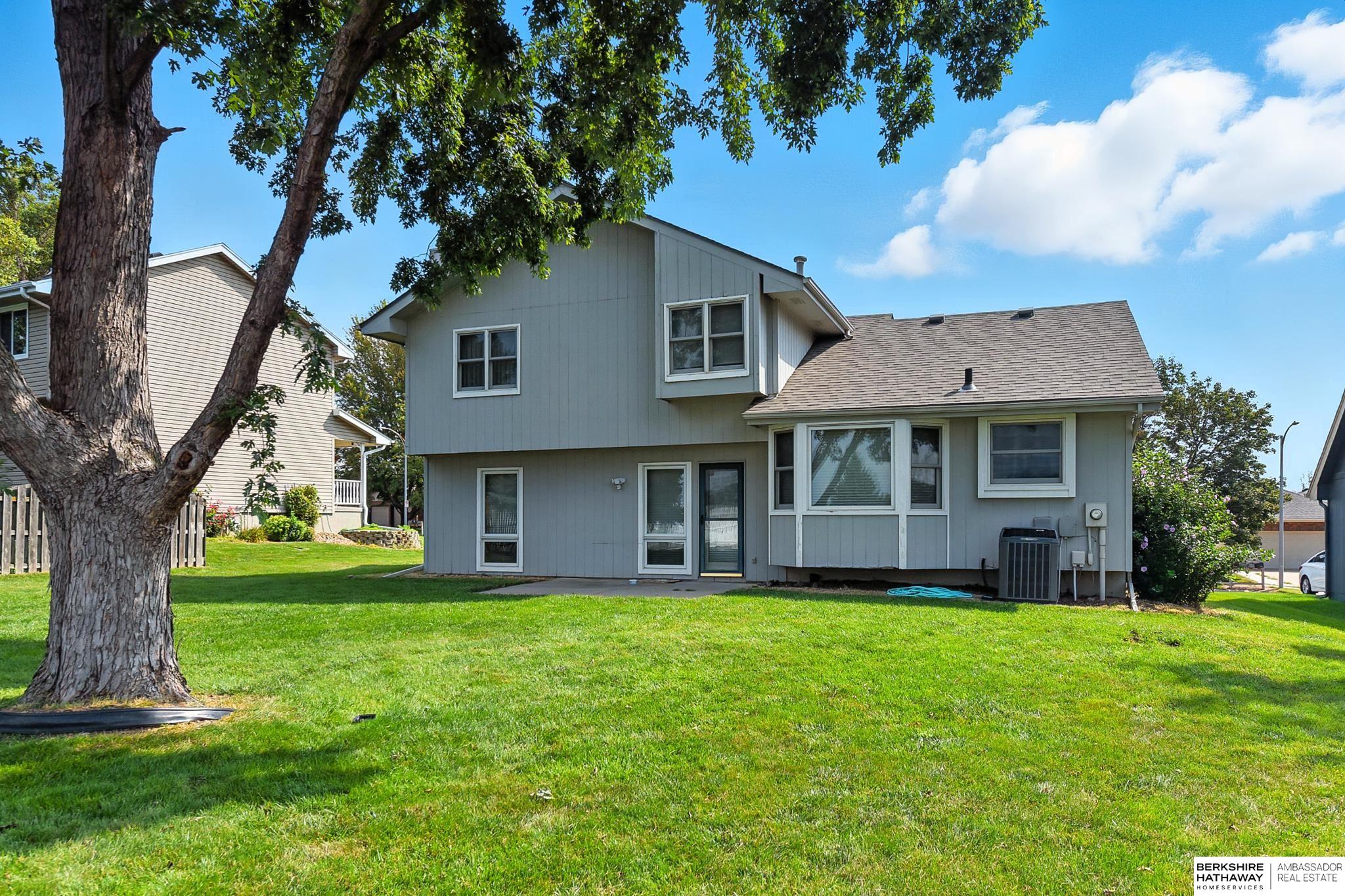 Omaha, Nebraska 68116, United States, 3 Bedrooms Bedrooms, ,3 BathroomsBathrooms,Residential,Active,195927