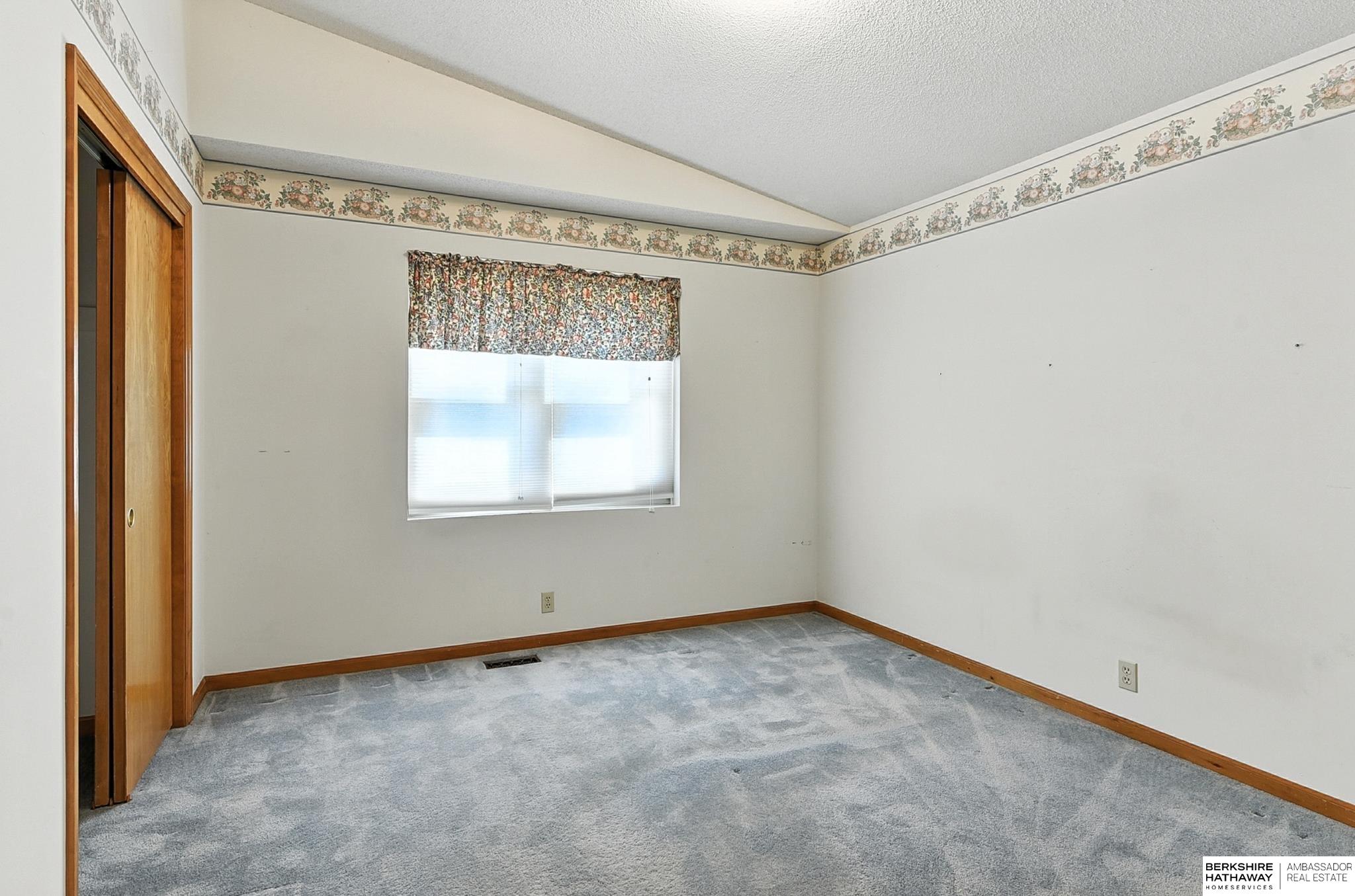 Omaha, Nebraska 68116, United States, 3 Bedrooms Bedrooms, ,3 BathroomsBathrooms,Residential,Active,195927