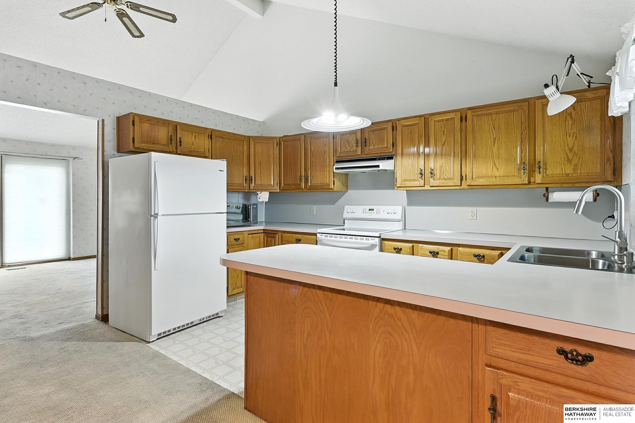 Omaha, Nebraska 68116, United States, 3 Bedrooms Bedrooms, ,3 BathroomsBathrooms,Residential,Active,195927