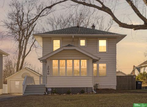 Photo of 2040 N 50 Avenue, Omaha, NE 68104 (MLS # 22601660)