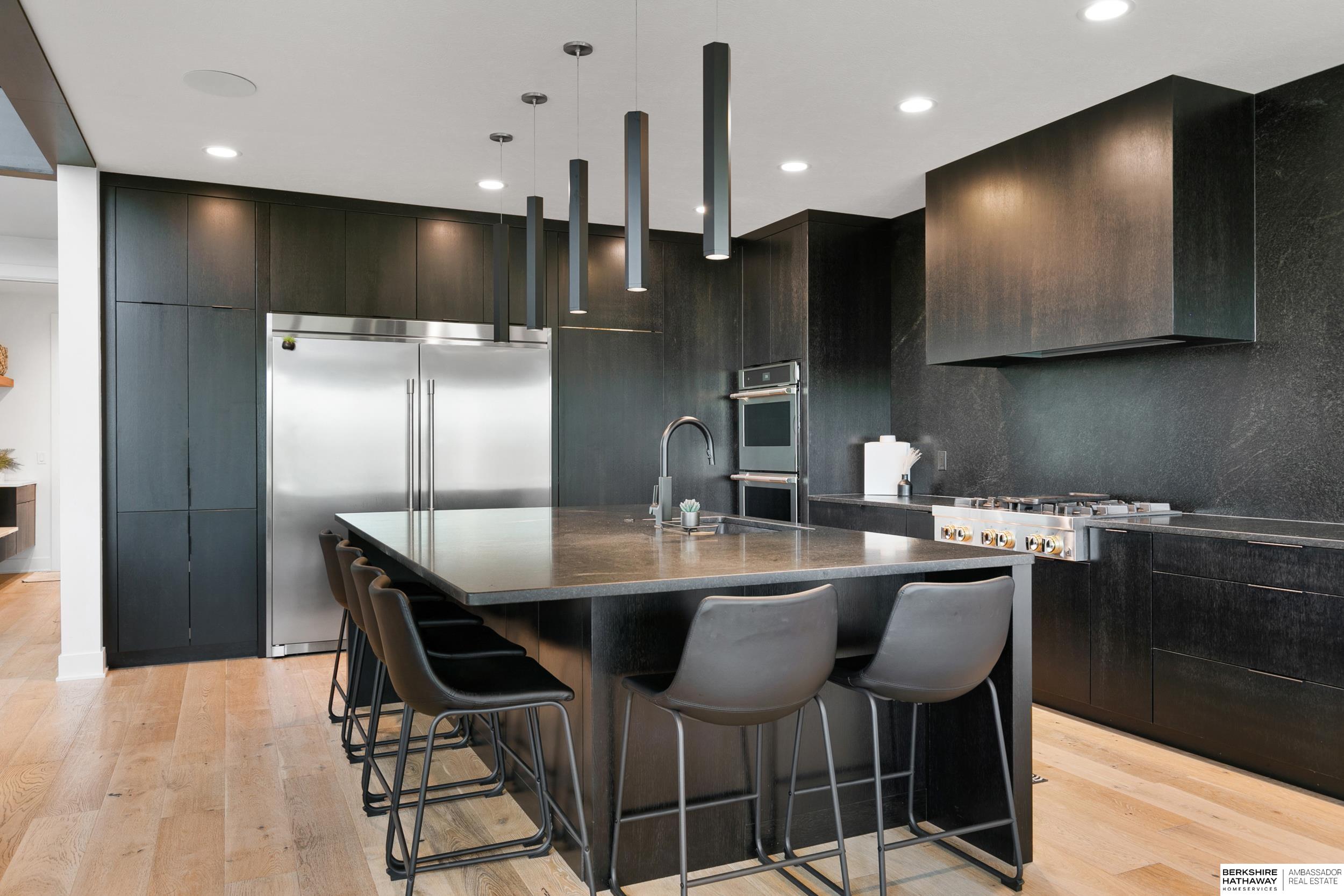 Lincoln, Nebraska 68520, United States, 5 Bedrooms Bedrooms, ,3 BathroomsBathrooms,Residential,Active,247435