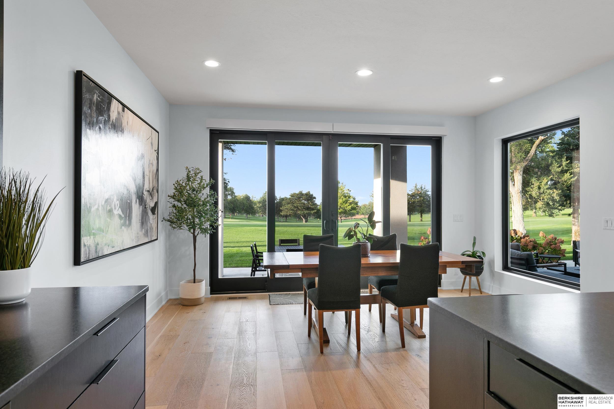 Lincoln, Nebraska 68520, United States, 5 Bedrooms Bedrooms, ,3 BathroomsBathrooms,Residential,Active,247435