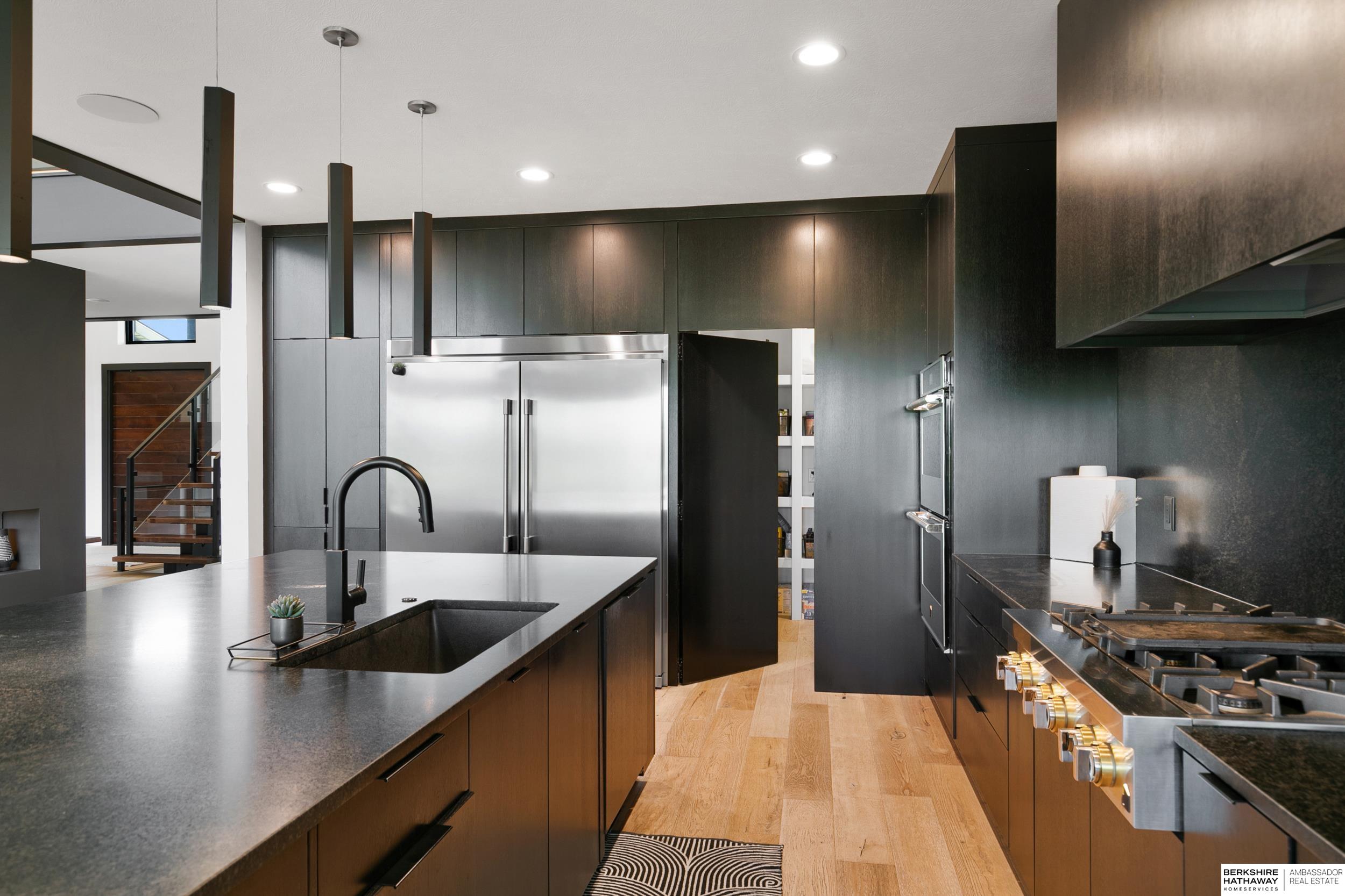 Lincoln, Nebraska 68520, United States, 5 Bedrooms Bedrooms, ,3 BathroomsBathrooms,Residential,Active,247435