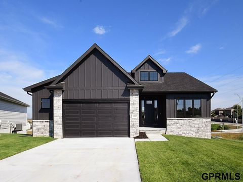 Photo of 9902 S 180 Avenue Circle, Omaha, NE 68136 (MLS # 22535340)