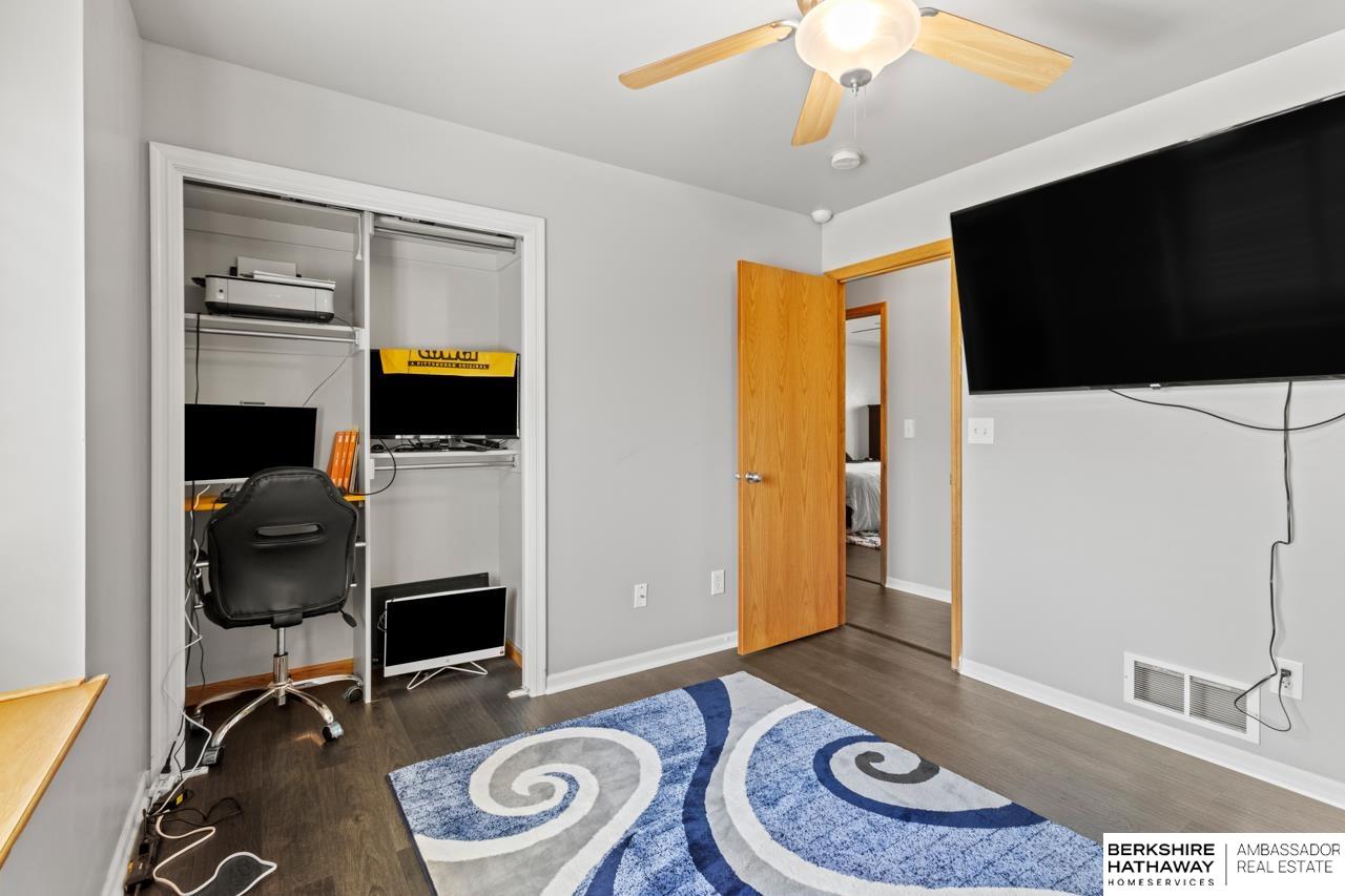 Omaha, Nebraska 68136, United States, 4 Bedrooms Bedrooms, ,3 BathroomsBathrooms,Residential,Active,233305