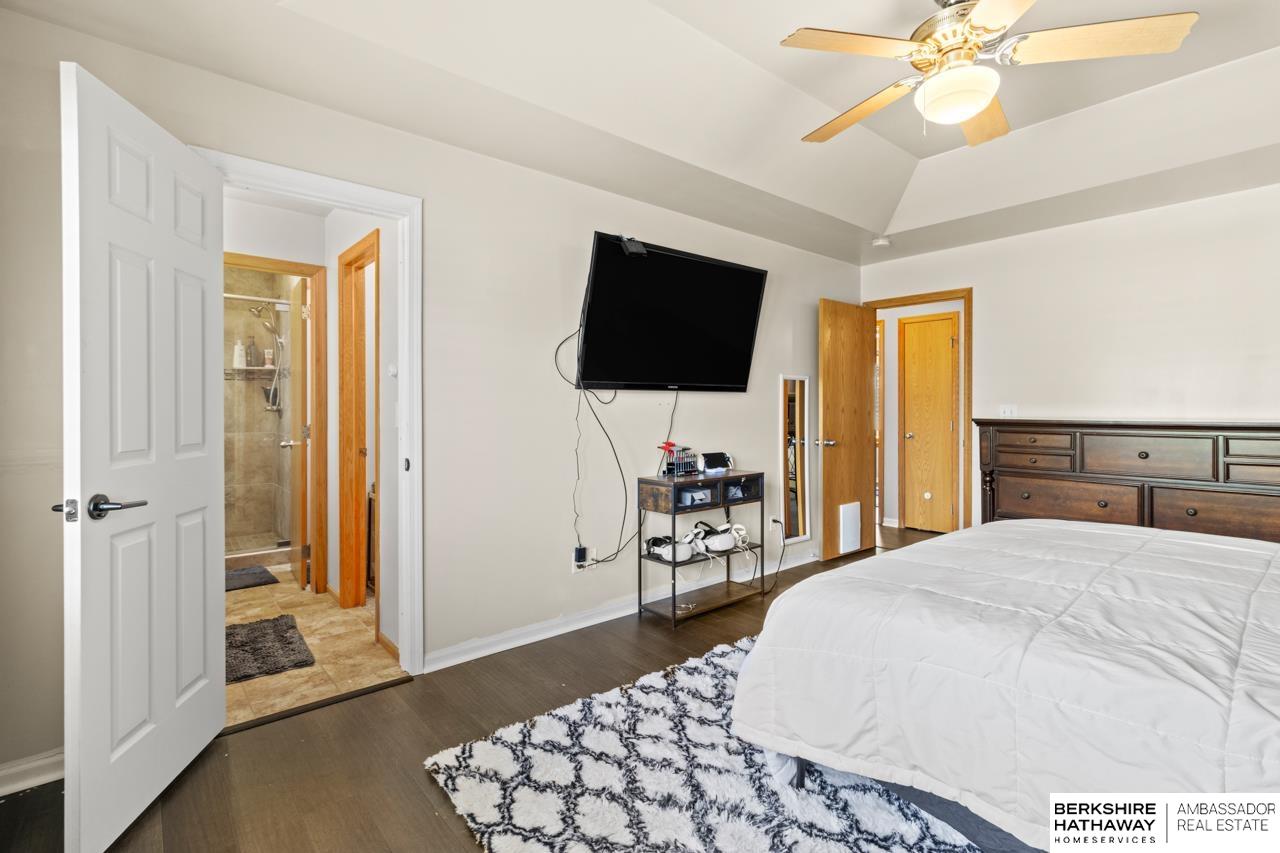 Omaha, Nebraska 68136, United States, 4 Bedrooms Bedrooms, ,3 BathroomsBathrooms,Residential,Active,233305