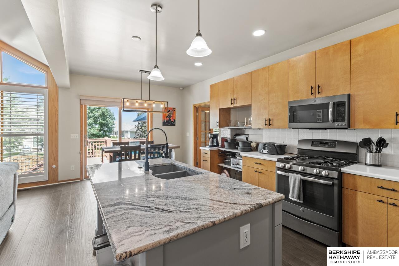 Omaha, Nebraska 68136, United States, 4 Bedrooms Bedrooms, ,3 BathroomsBathrooms,Residential,Active,233305