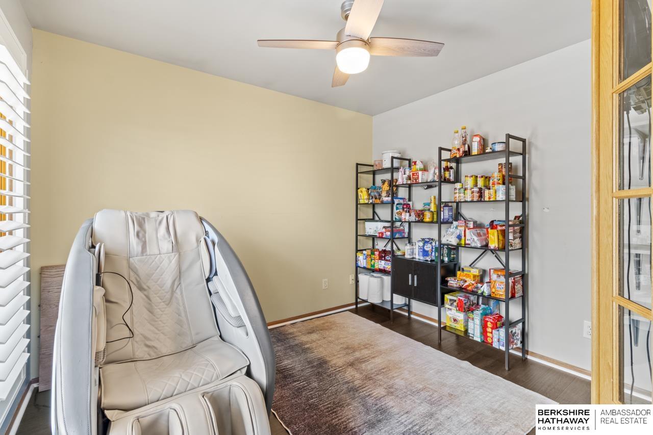 Omaha, Nebraska 68136, United States, 4 Bedrooms Bedrooms, ,3 BathroomsBathrooms,Residential,Active,233305