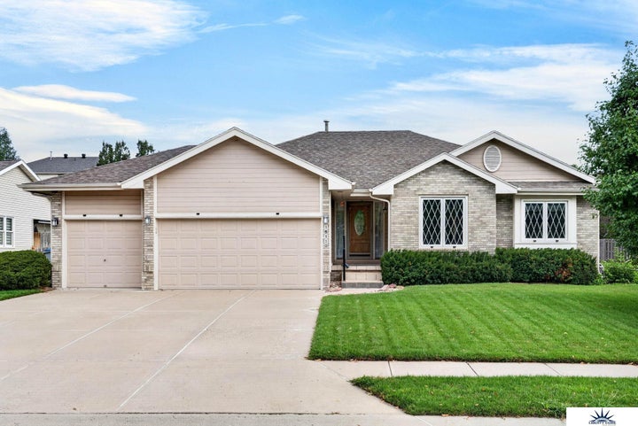 Photo 1 of 39 — 16110 Emiline Street, Omaha, NE 68136