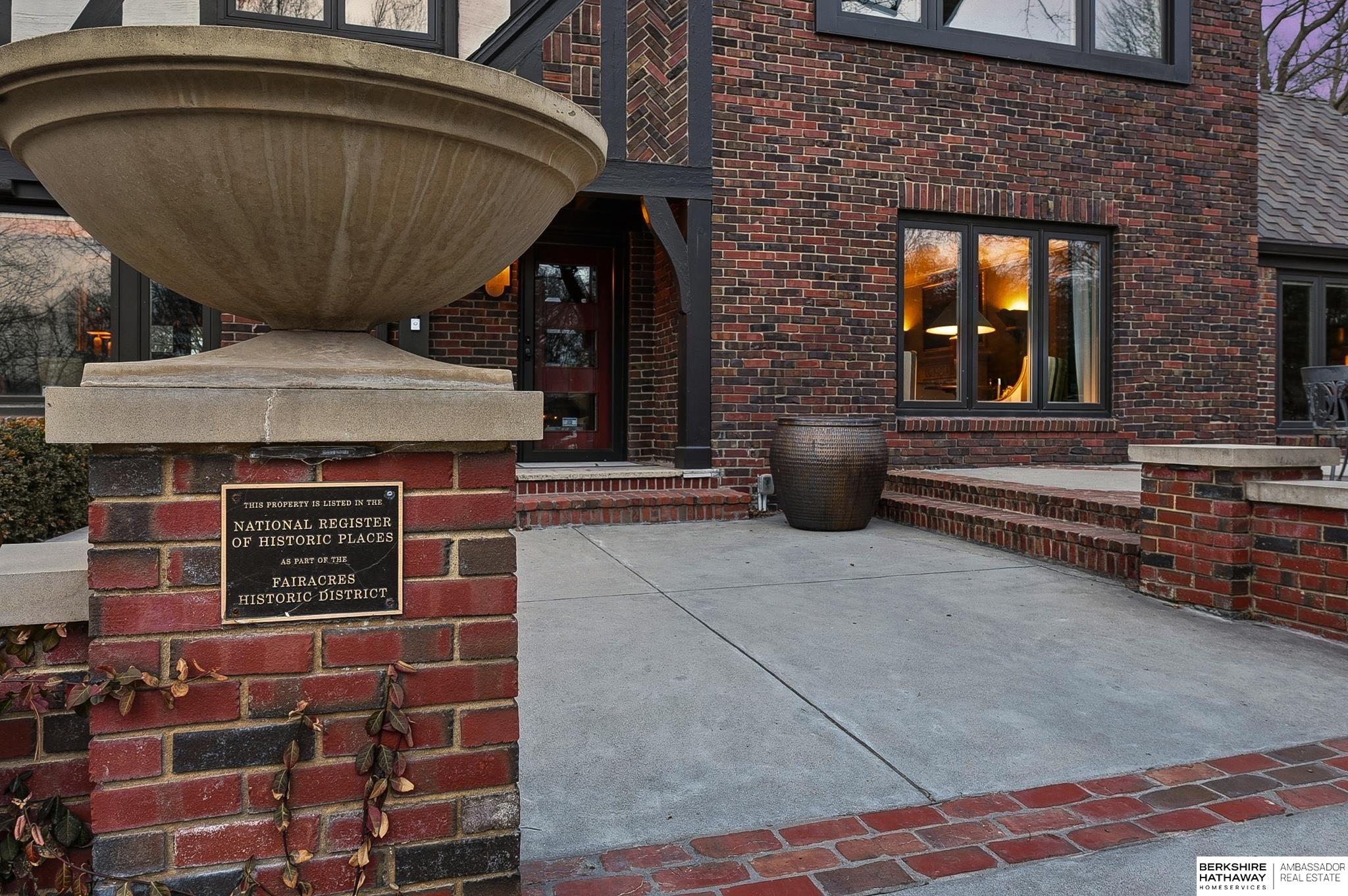 6724 Davenport Street