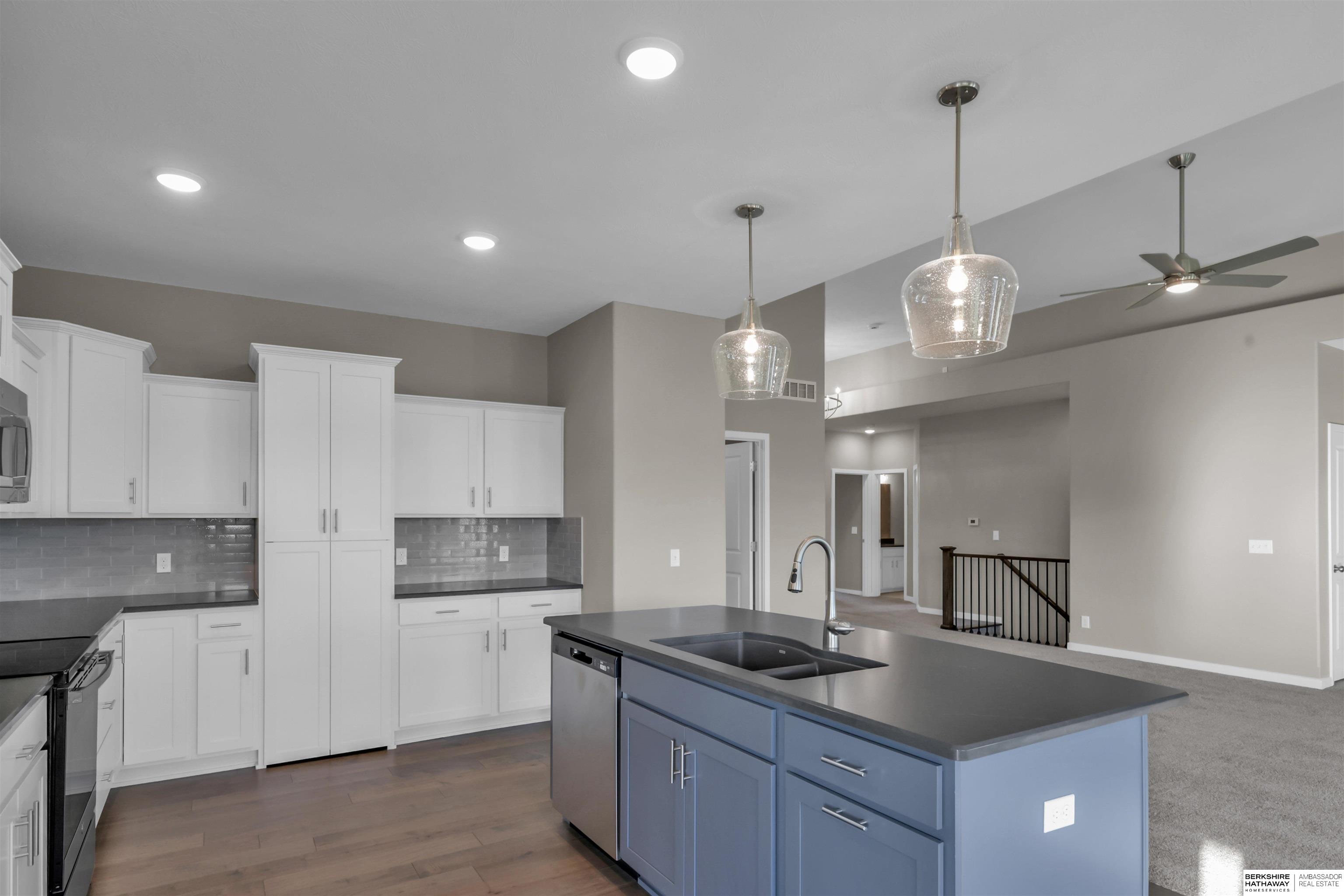 Bellevue, Nebraska 68123, United States, 3 Bedrooms Bedrooms, ,2 BathroomsBathrooms,Residential,Active,201866