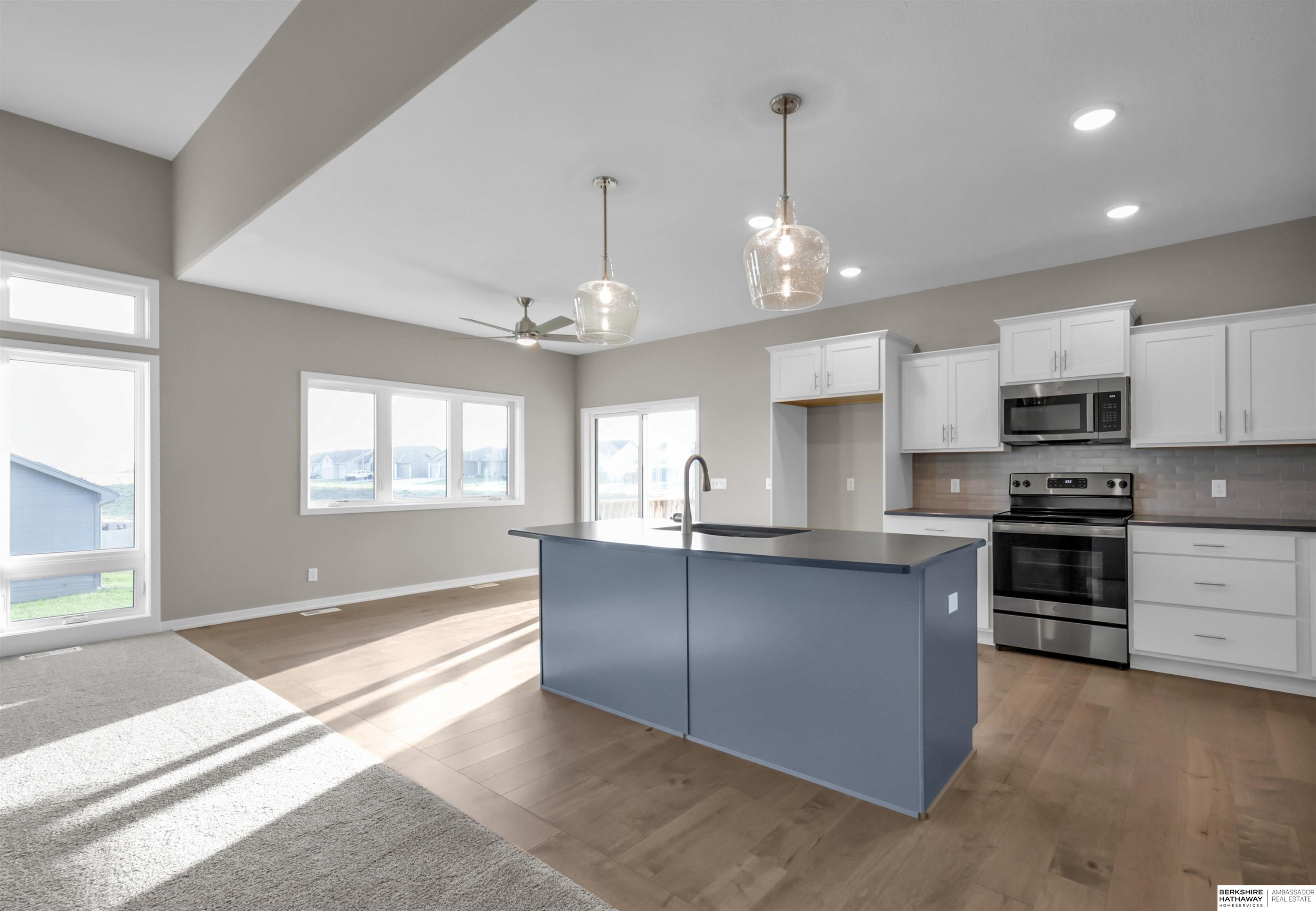 Bellevue, Nebraska 68123, United States, 3 Bedrooms Bedrooms, ,2 BathroomsBathrooms,Residential,Active,201866