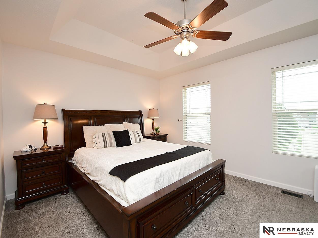 Bennington, Nebraska 68007, United States, 5 Bedrooms Bedrooms, ,3 BathroomsBathrooms,Residential,Active,242869