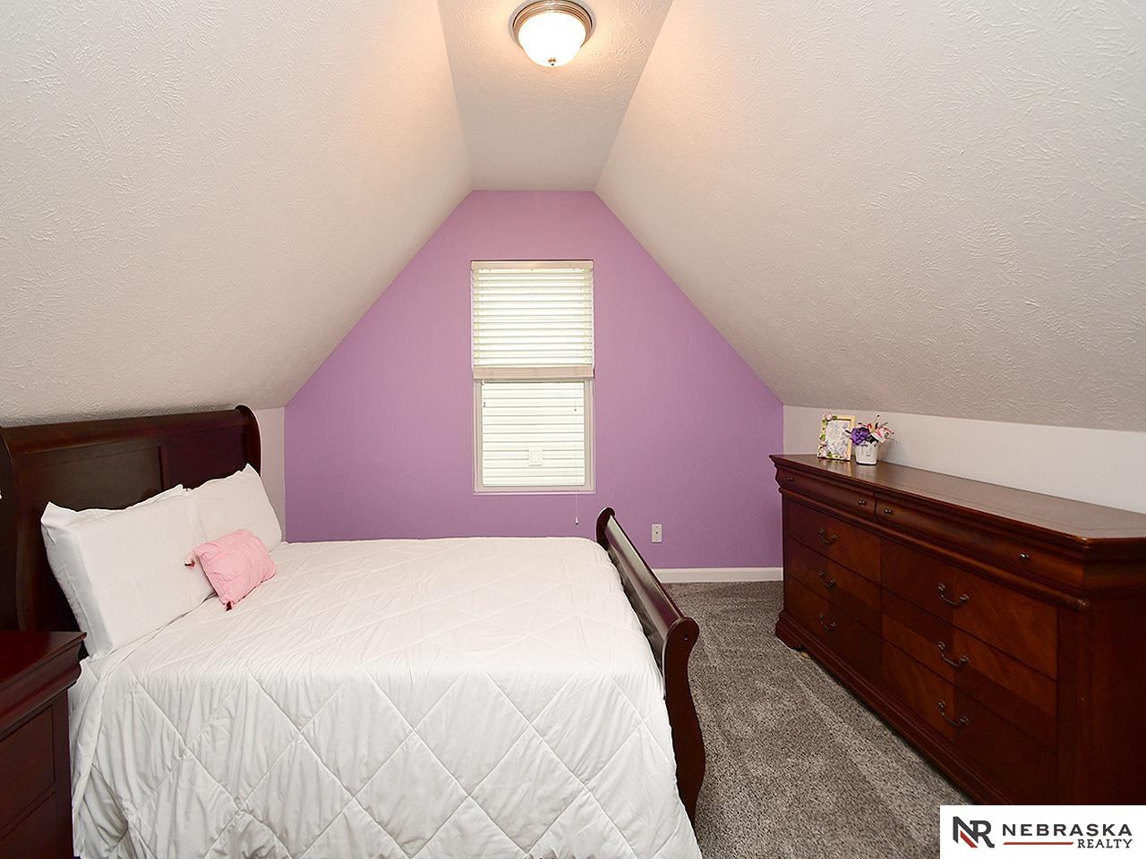 Bennington, Nebraska 68007, United States, 5 Bedrooms Bedrooms, ,3 BathroomsBathrooms,Residential,Active,242869