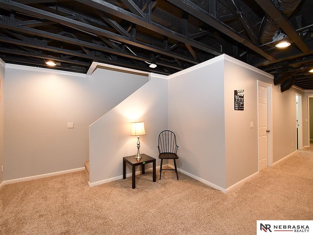 Bennington, Nebraska 68007, United States, 5 Bedrooms Bedrooms, ,3 BathroomsBathrooms,Residential,Active,242869