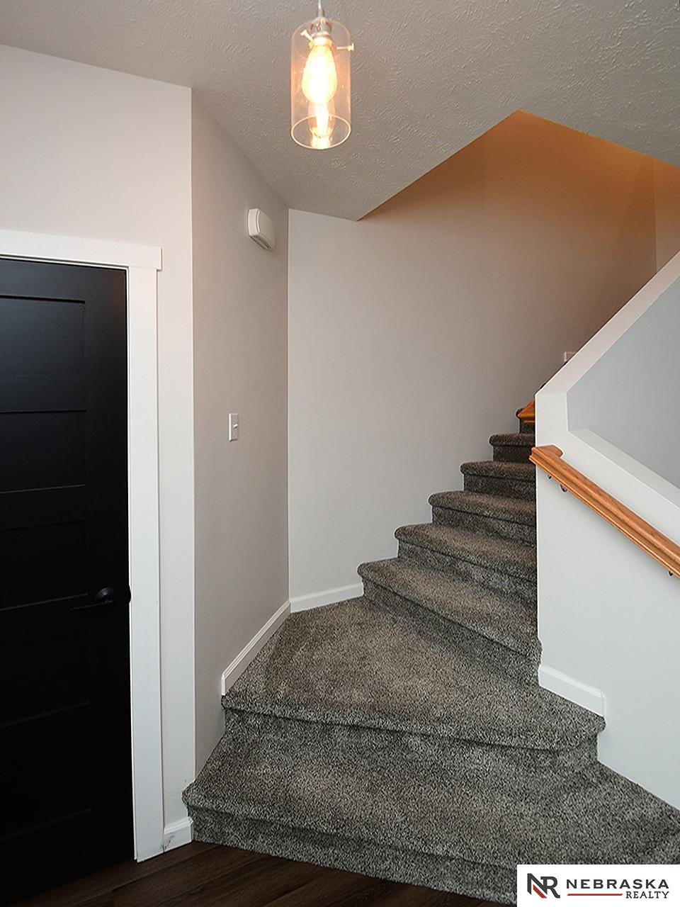 Bennington, Nebraska 68007, United States, 5 Bedrooms Bedrooms, ,3 BathroomsBathrooms,Residential,Active,242869