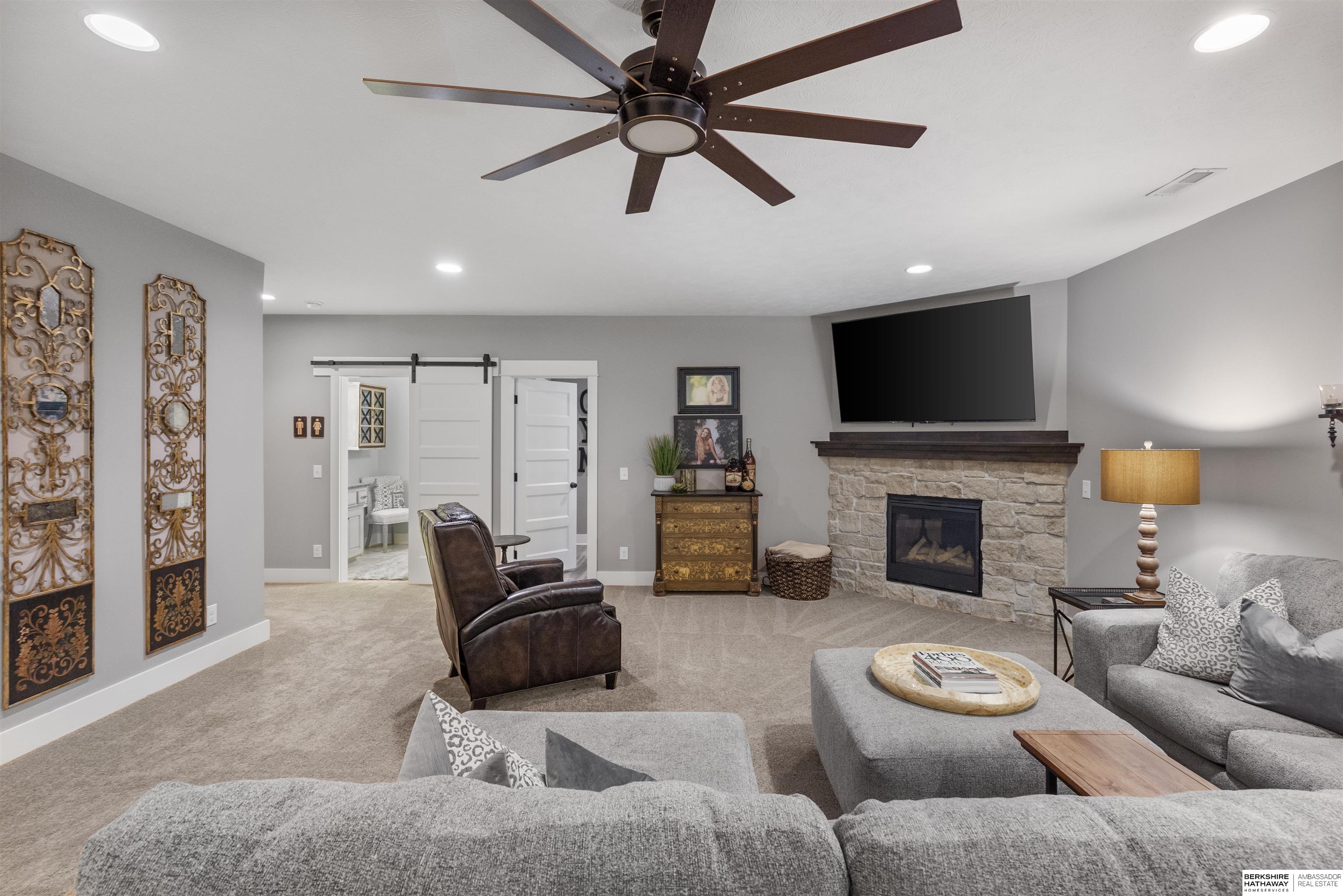 Omaha, Nebraska 68022, United States, 4 Bedrooms Bedrooms, ,2 BathroomsBathrooms,Residential,Active,160951