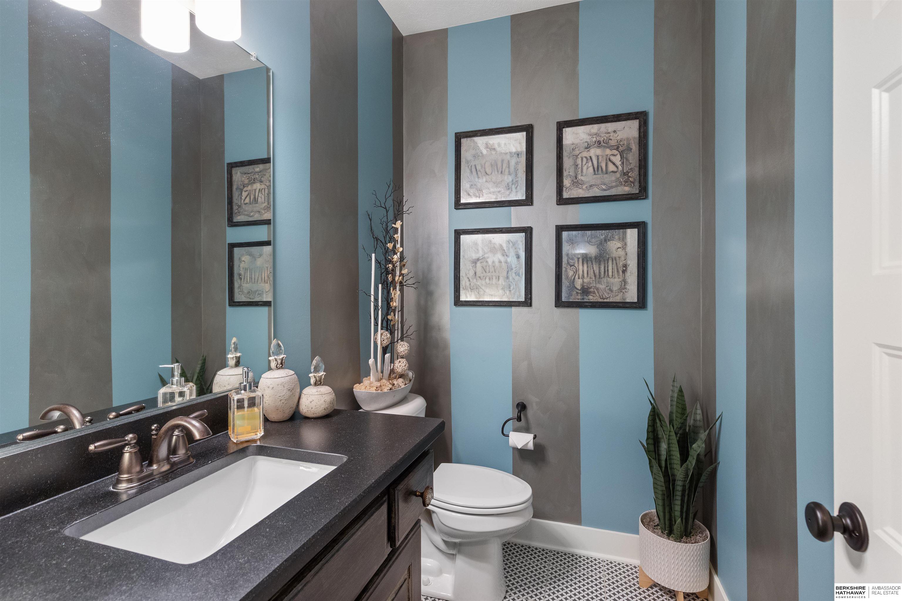 Omaha, Nebraska 68022, United States, 4 Bedrooms Bedrooms, ,2 BathroomsBathrooms,Residential,Active,160951