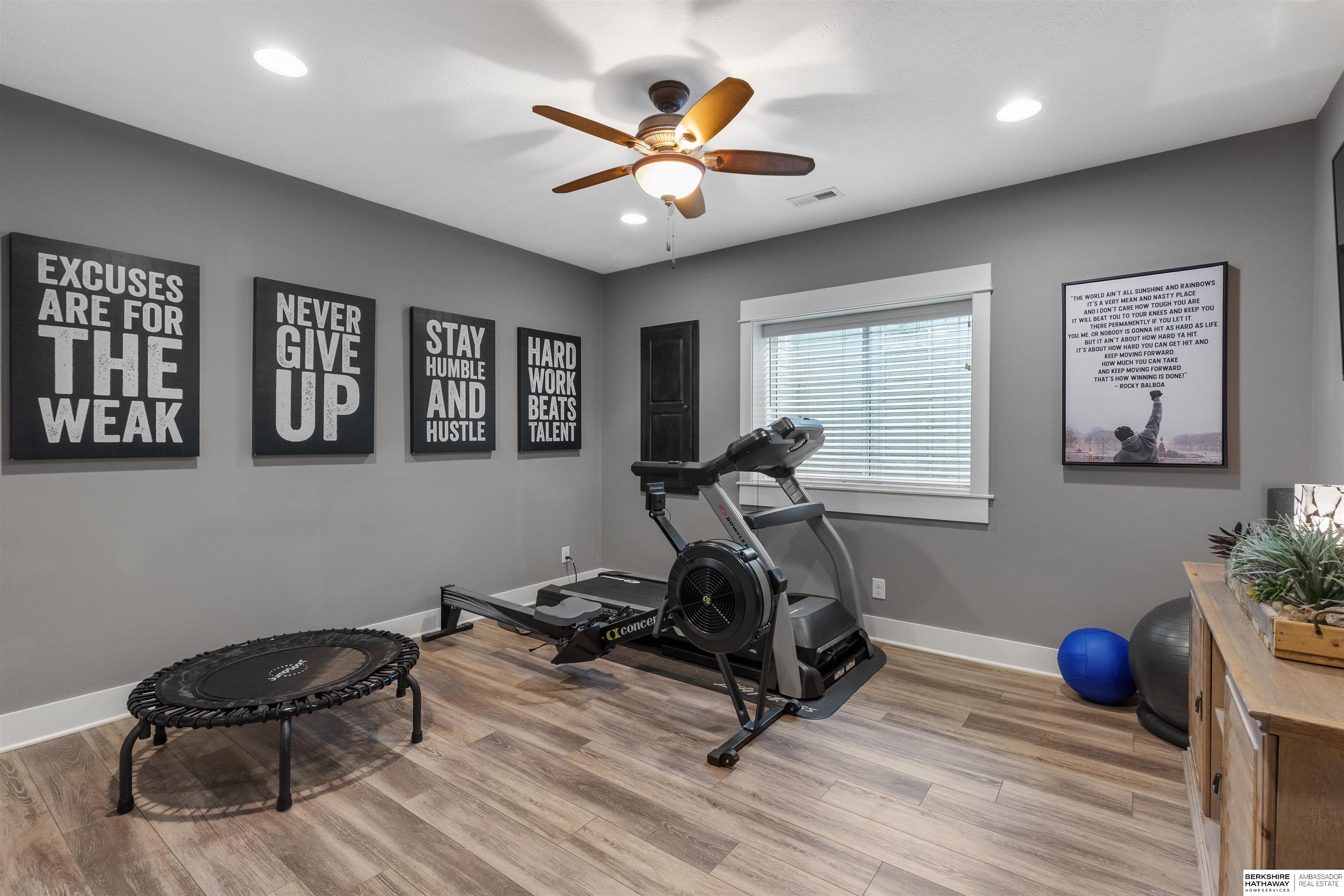 Omaha, Nebraska 68022, United States, 4 Bedrooms Bedrooms, ,2 BathroomsBathrooms,Residential,Active,160951