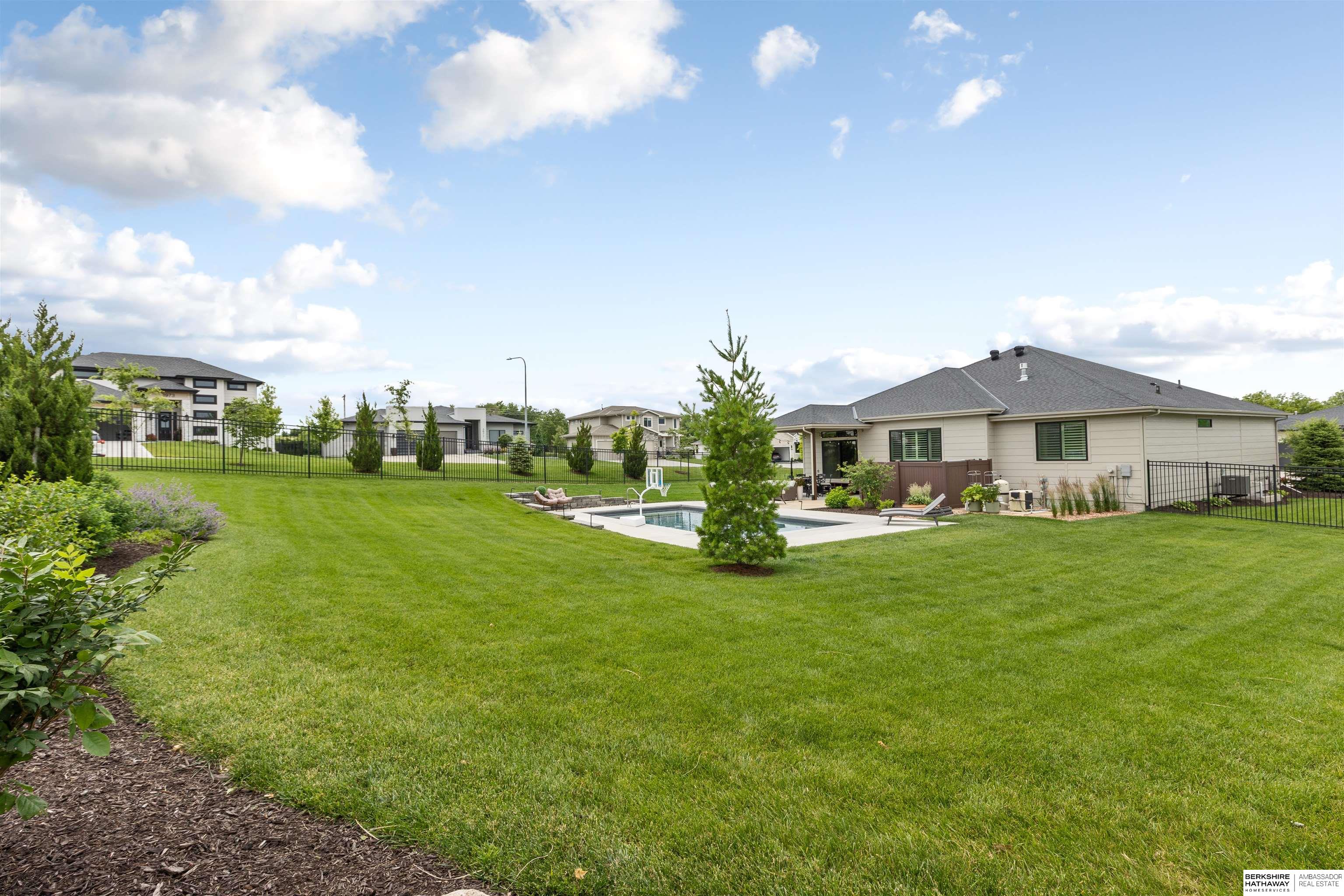 Omaha, Nebraska 68022, United States, 4 Bedrooms Bedrooms, ,2 BathroomsBathrooms,Residential,Active,160951