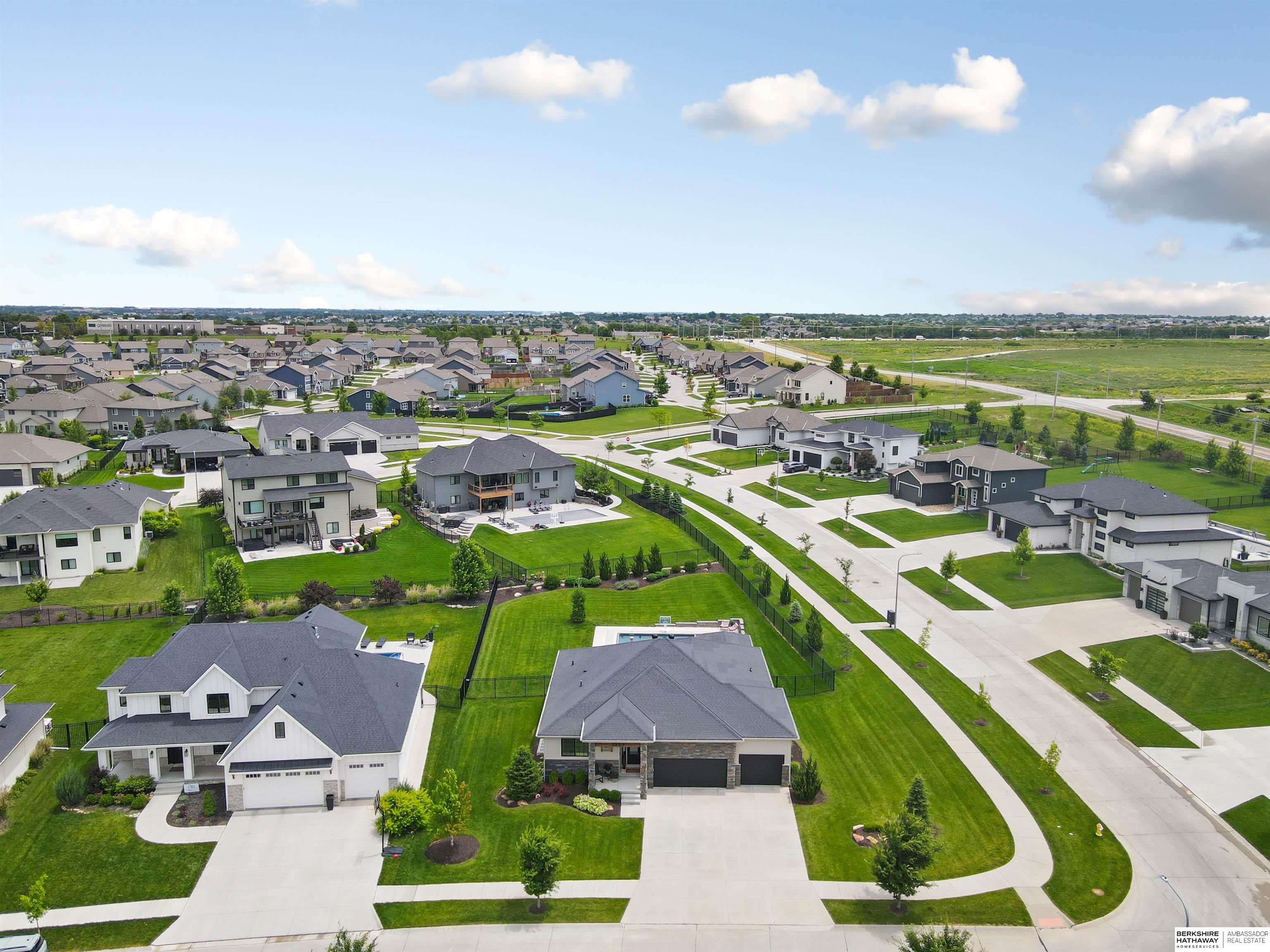 Omaha, Nebraska 68022, United States, 4 Bedrooms Bedrooms, ,2 BathroomsBathrooms,Residential,Active,160951