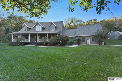 Photo of 10669 Oak Park Lane, Blair, NE 68008 (MLS # 22601646)