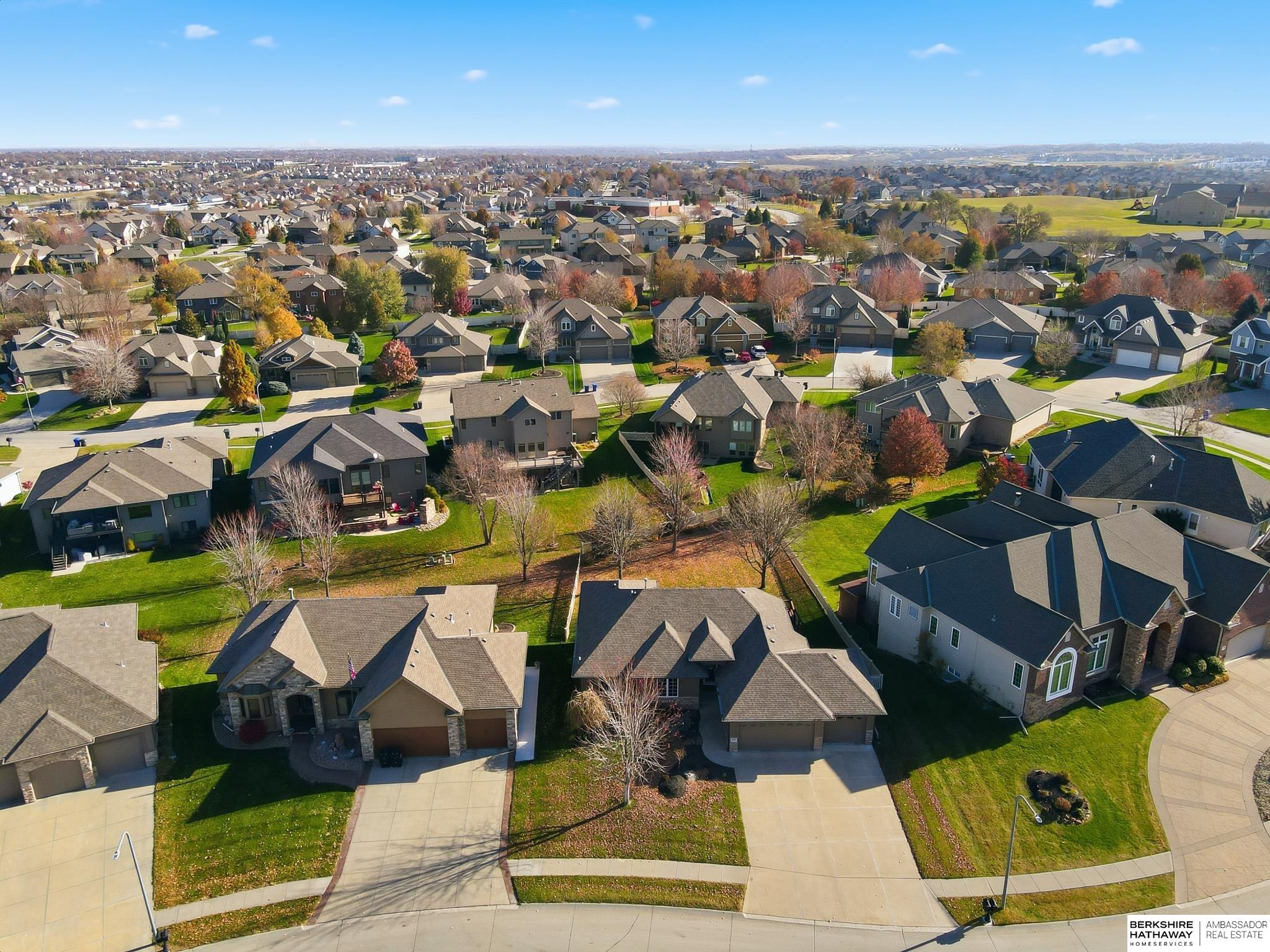 Omaha, Nebraska 68136, United States, 4 Bedrooms Bedrooms, ,3 BathroomsBathrooms,Residential,Active,243175