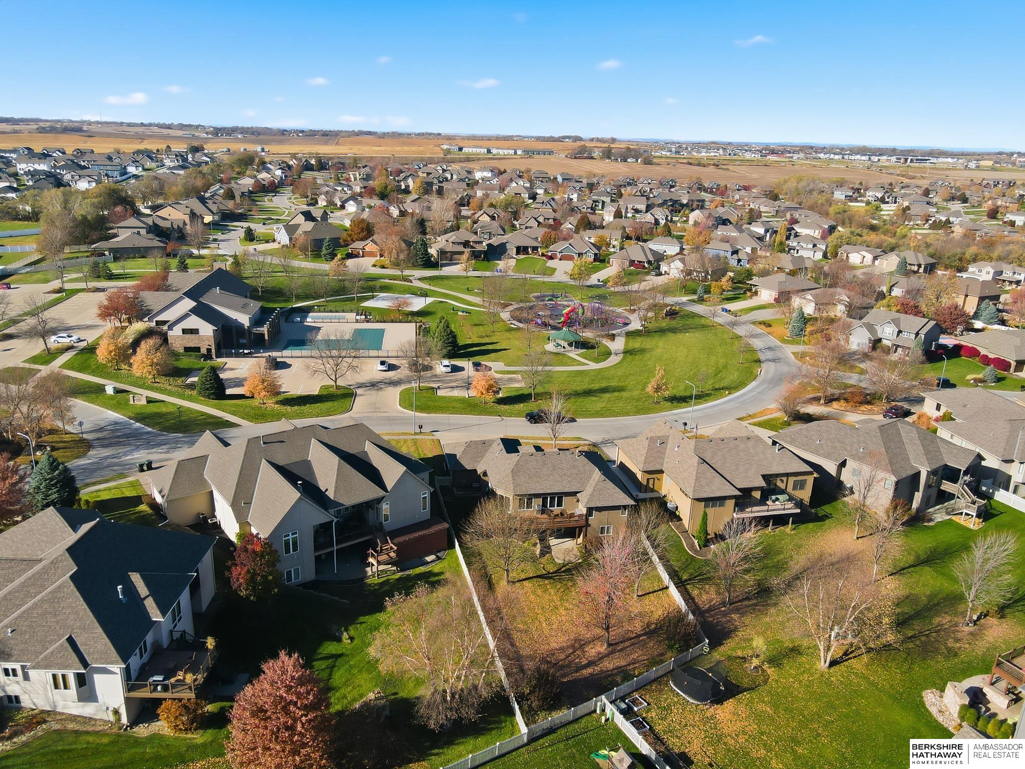 Omaha, Nebraska 68136, United States, 4 Bedrooms Bedrooms, ,3 BathroomsBathrooms,Residential,Active,243175