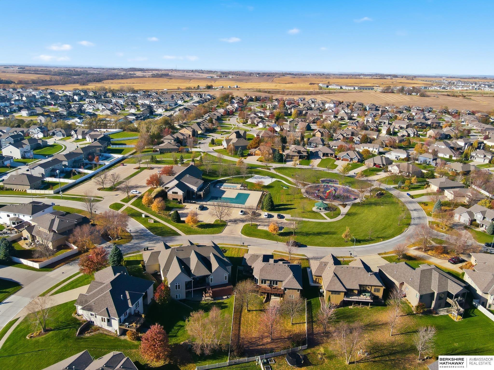 Omaha, Nebraska 68136, United States, 4 Bedrooms Bedrooms, ,3 BathroomsBathrooms,Residential,Active,243175