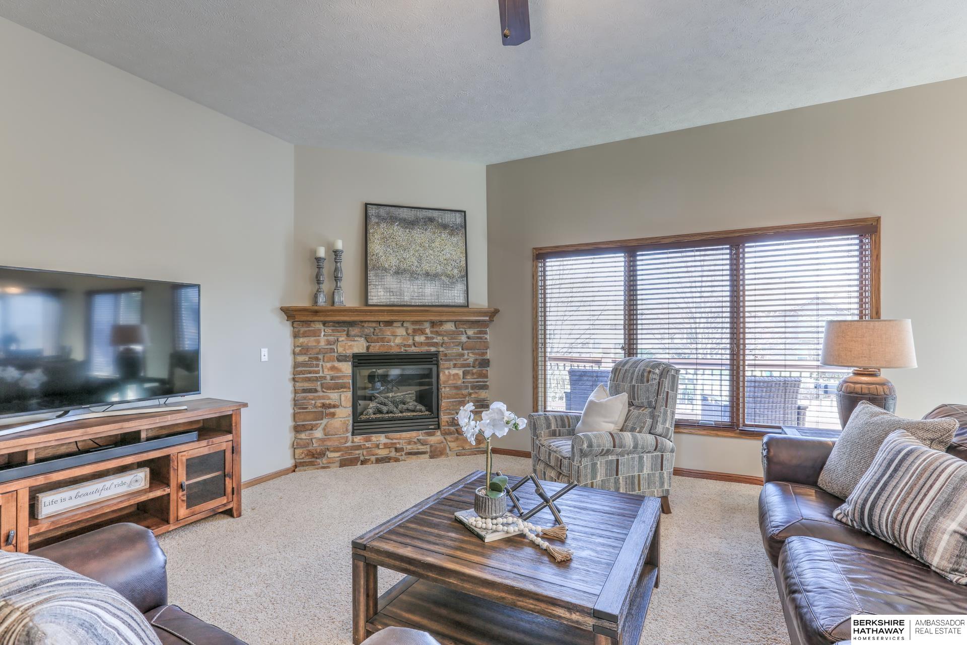 Omaha, Nebraska 68136, United States, 4 Bedrooms Bedrooms, ,3 BathroomsBathrooms,Residential,Active,243175