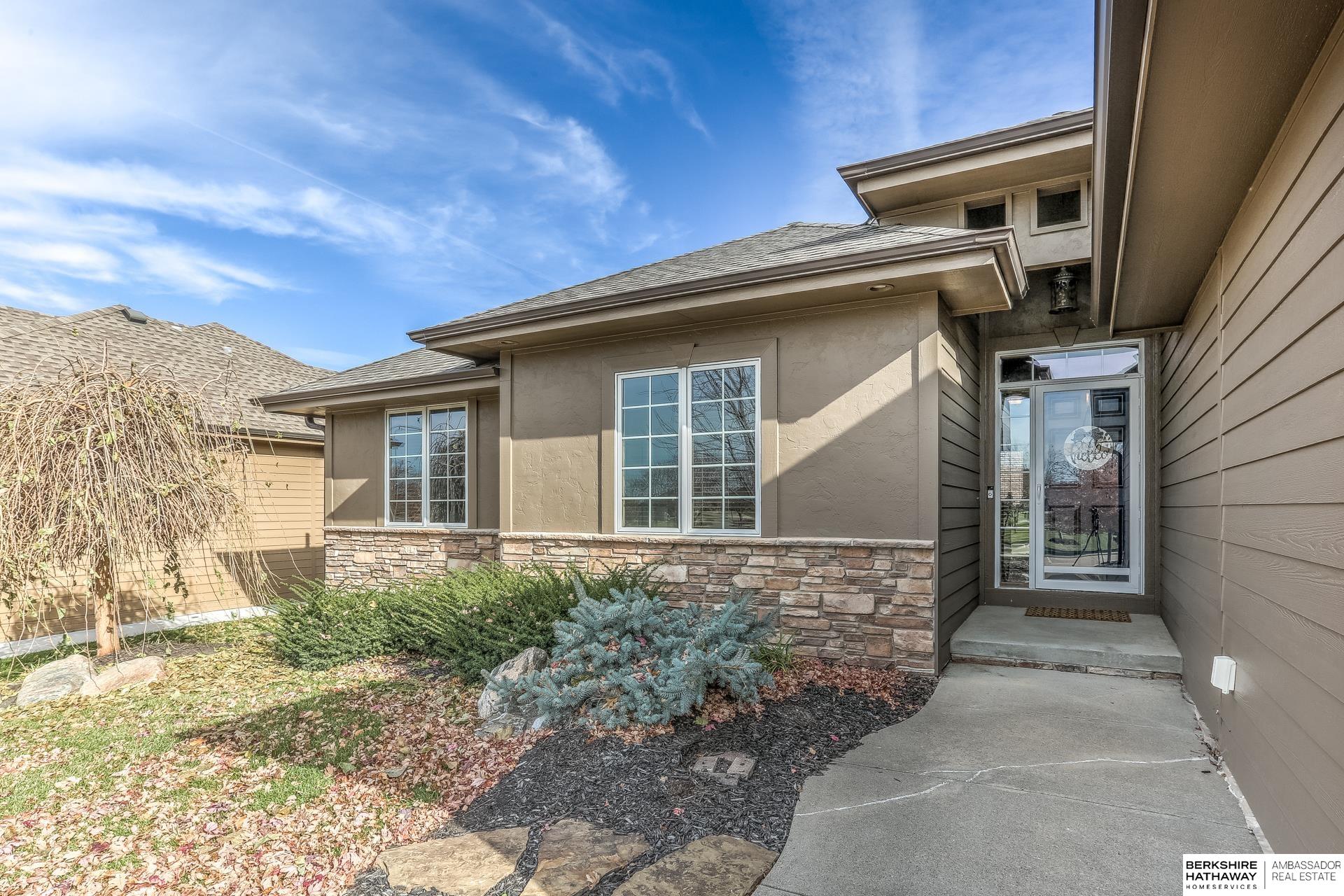 Omaha, Nebraska 68136, United States, 4 Bedrooms Bedrooms, ,3 BathroomsBathrooms,Residential,Active,243175