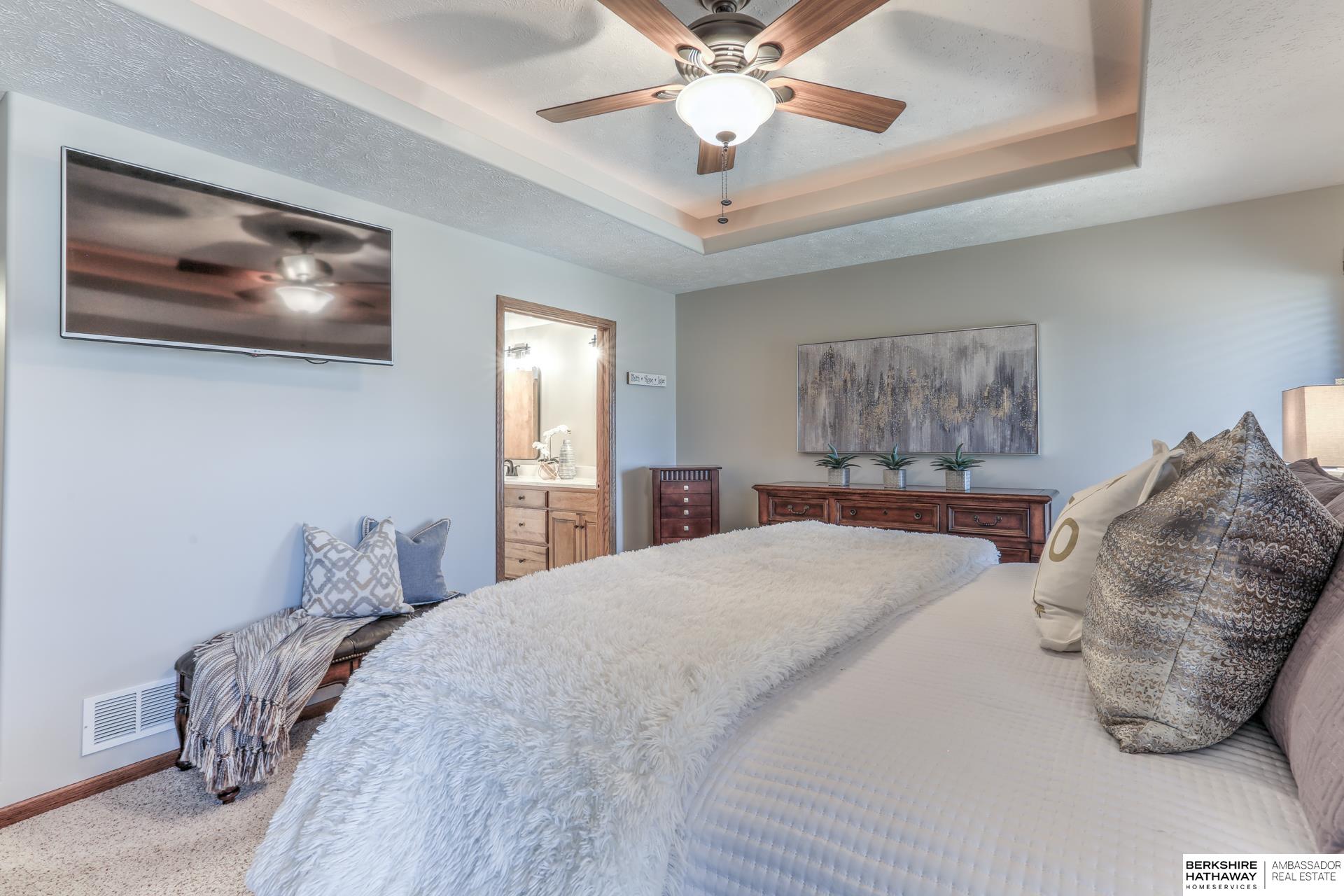 Omaha, Nebraska 68136, United States, 4 Bedrooms Bedrooms, ,3 BathroomsBathrooms,Residential,Active,243175