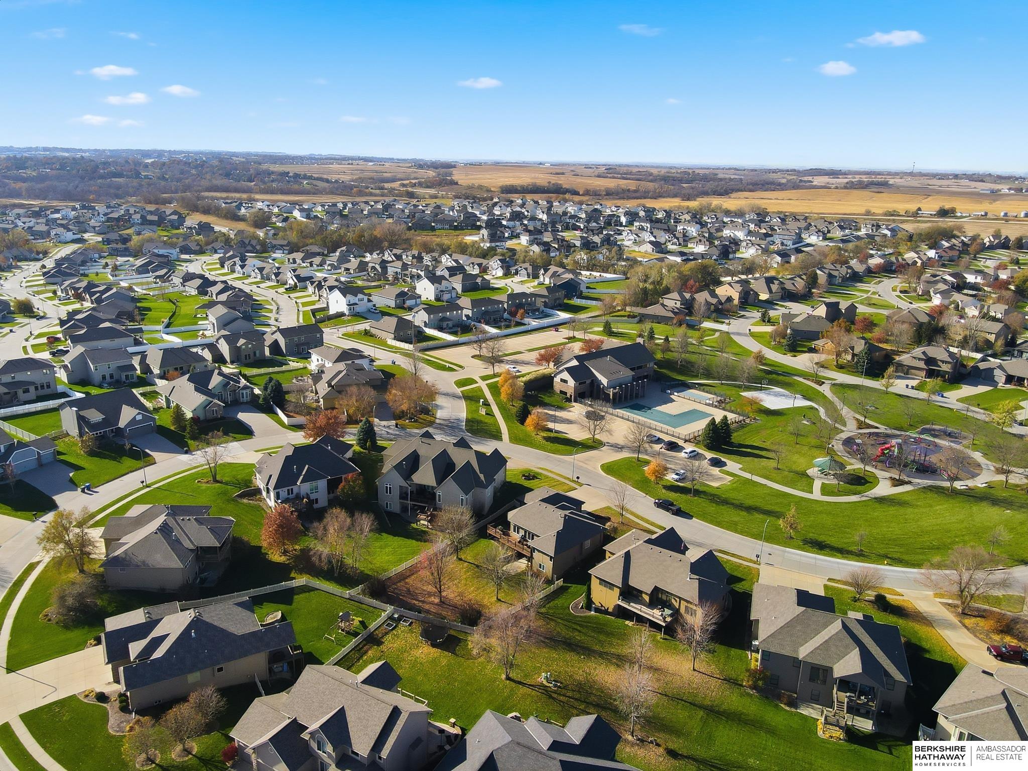 Omaha, Nebraska 68136, United States, 4 Bedrooms Bedrooms, ,3 BathroomsBathrooms,Residential,Active,243175