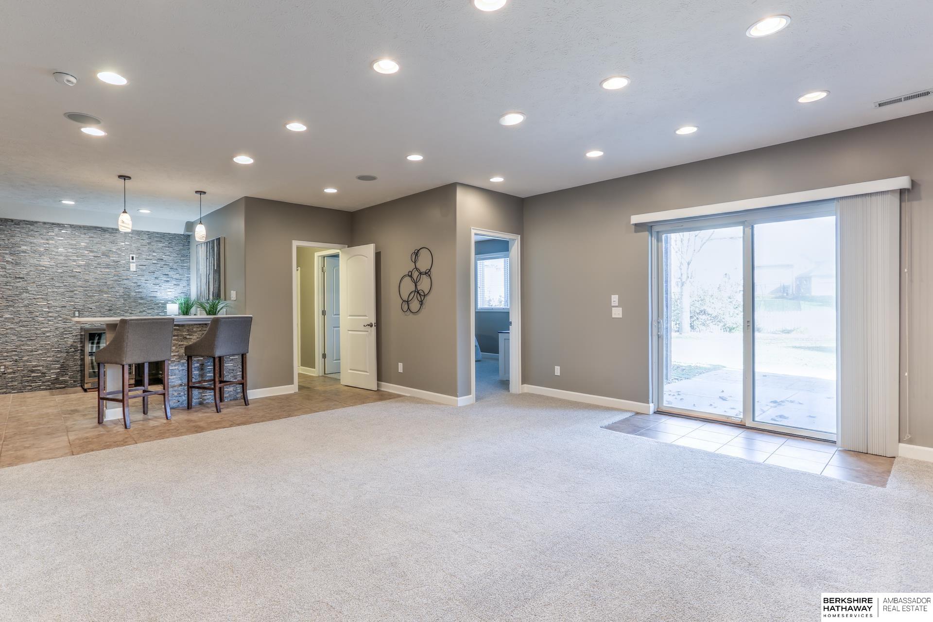 Omaha, Nebraska 68136, United States, 4 Bedrooms Bedrooms, ,3 BathroomsBathrooms,Residential,Active,243175