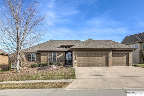 Photo of 19654 Chandler Street, Omaha, NE 68136 (MLS # 22532795)