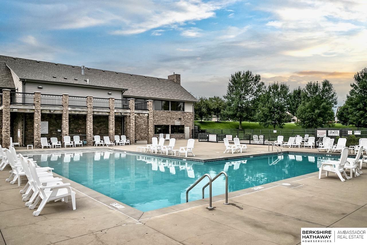 Omaha, Nebraska 68136, United States, 4 Bedrooms Bedrooms, ,3 BathroomsBathrooms,Residential,Active,243175