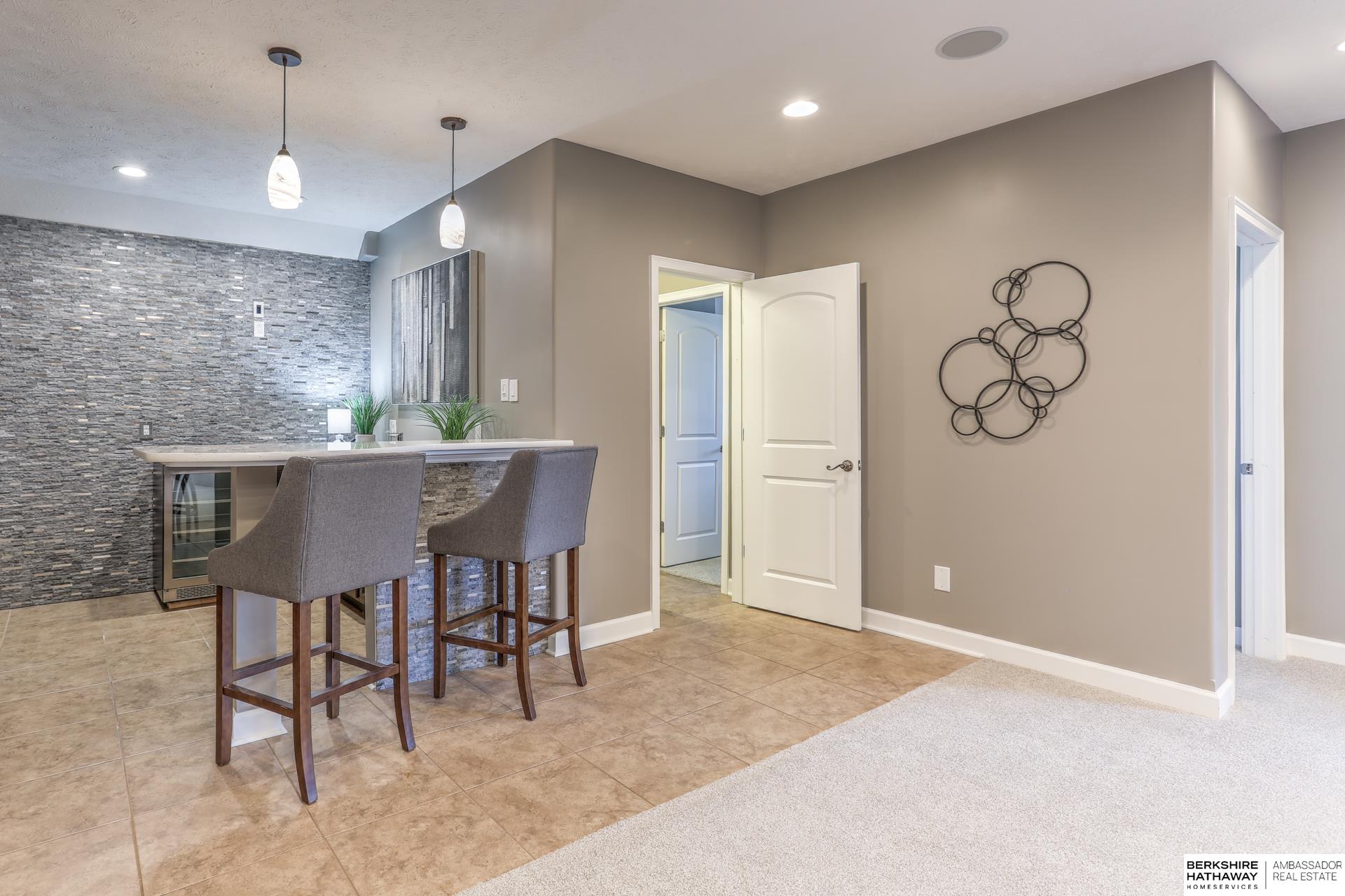 Omaha, Nebraska 68136, United States, 4 Bedrooms Bedrooms, ,3 BathroomsBathrooms,Residential,Active,243175