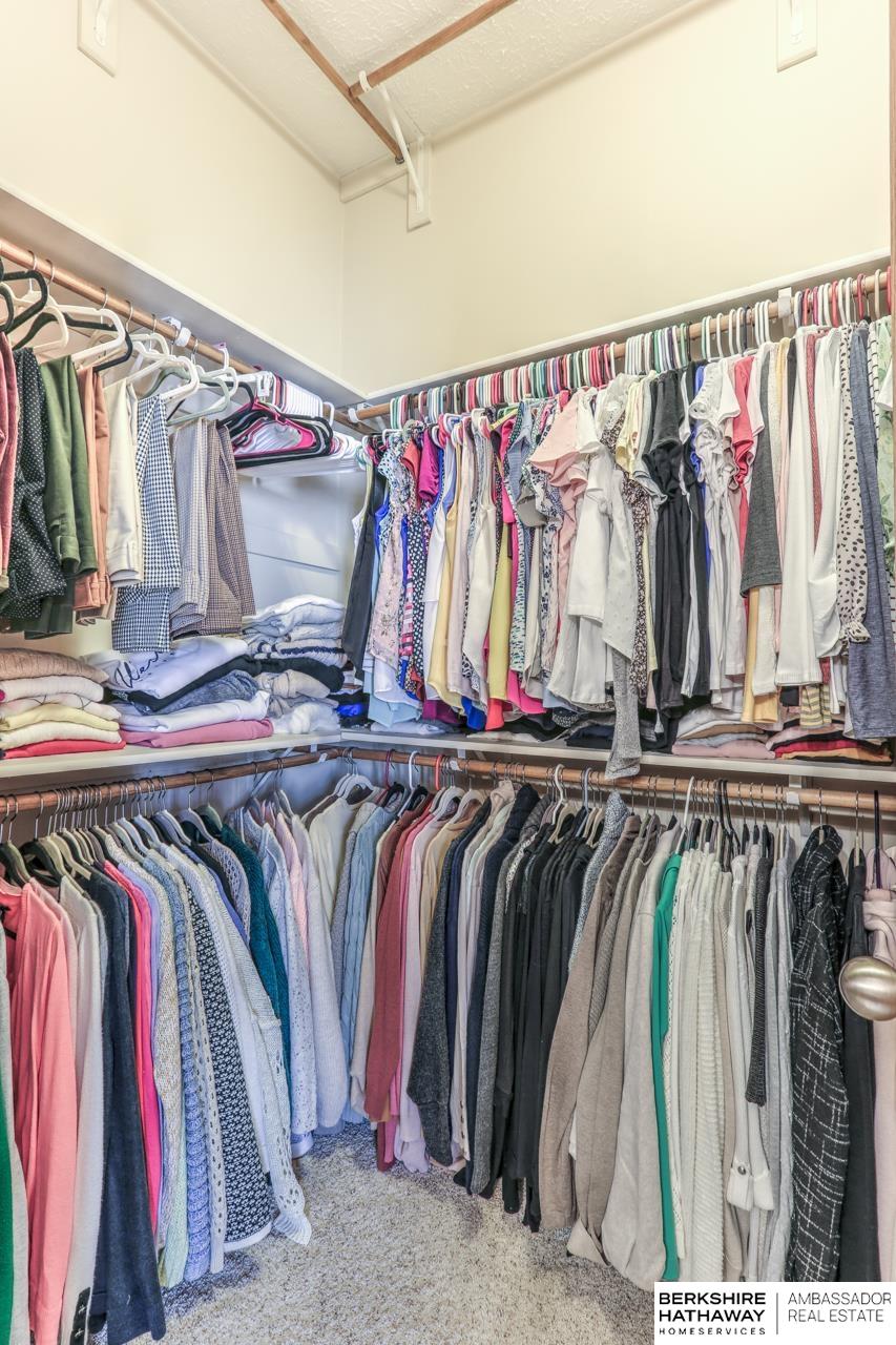 Omaha, Nebraska 68136, United States, 4 Bedrooms Bedrooms, ,3 BathroomsBathrooms,Residential,Active,243175