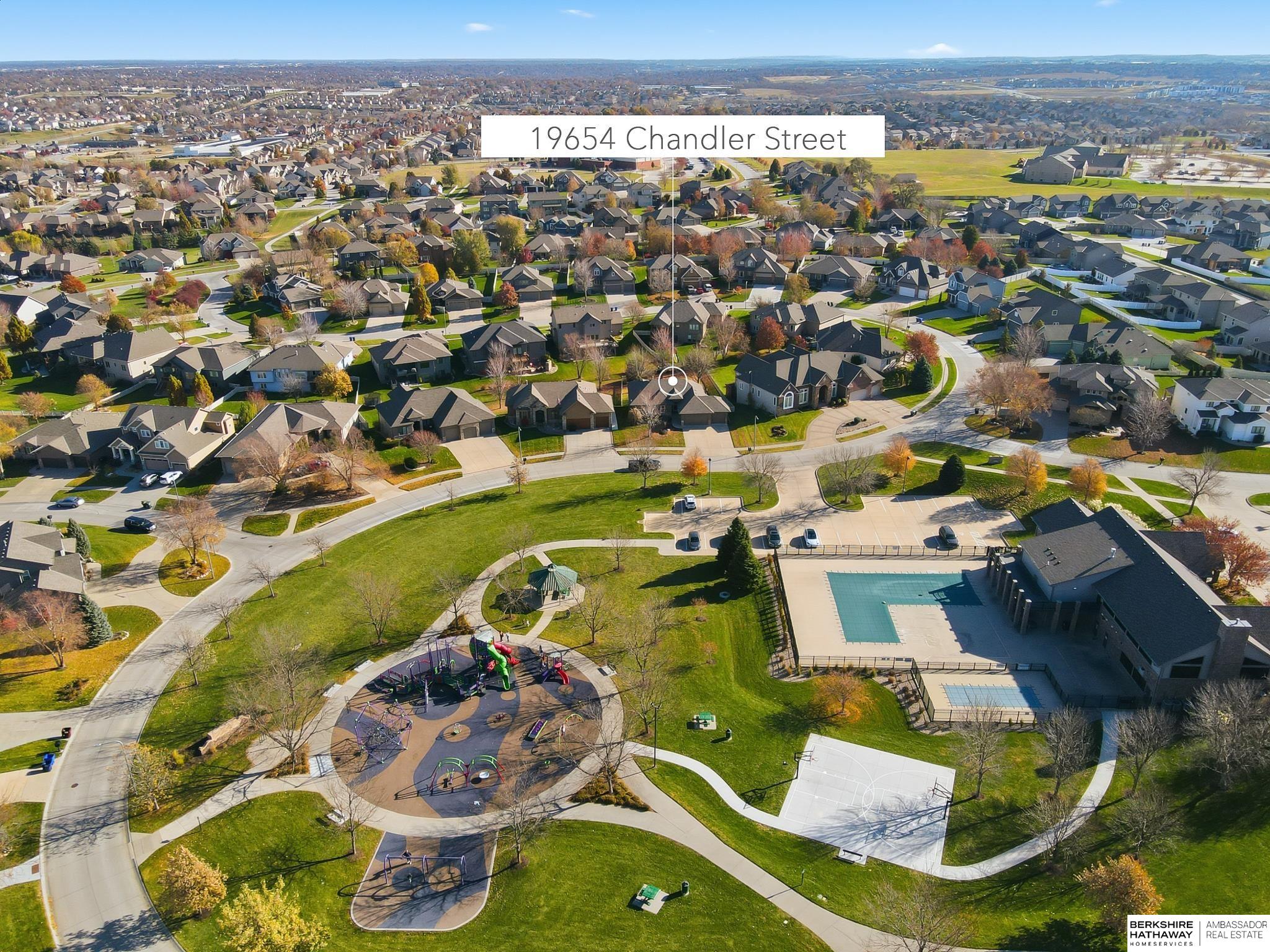 Omaha, Nebraska 68136, United States, 4 Bedrooms Bedrooms, ,3 BathroomsBathrooms,Residential,Active,243175