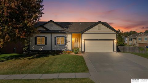 Photo of 9706 Florence Street, La Vista, NE 68128 (MLS # 22534753)