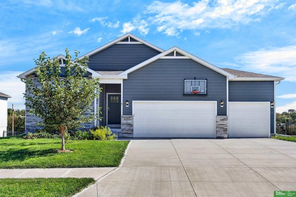 12117 S 204TH AVE, GRETNA, NE 68028 - Image 57262dc809e0d552b8fb8e490e77bf64/2302401480